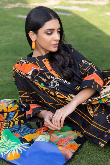 Gul Ahmed 3PC Lawn Printed Suit CL-32468 - Image 6