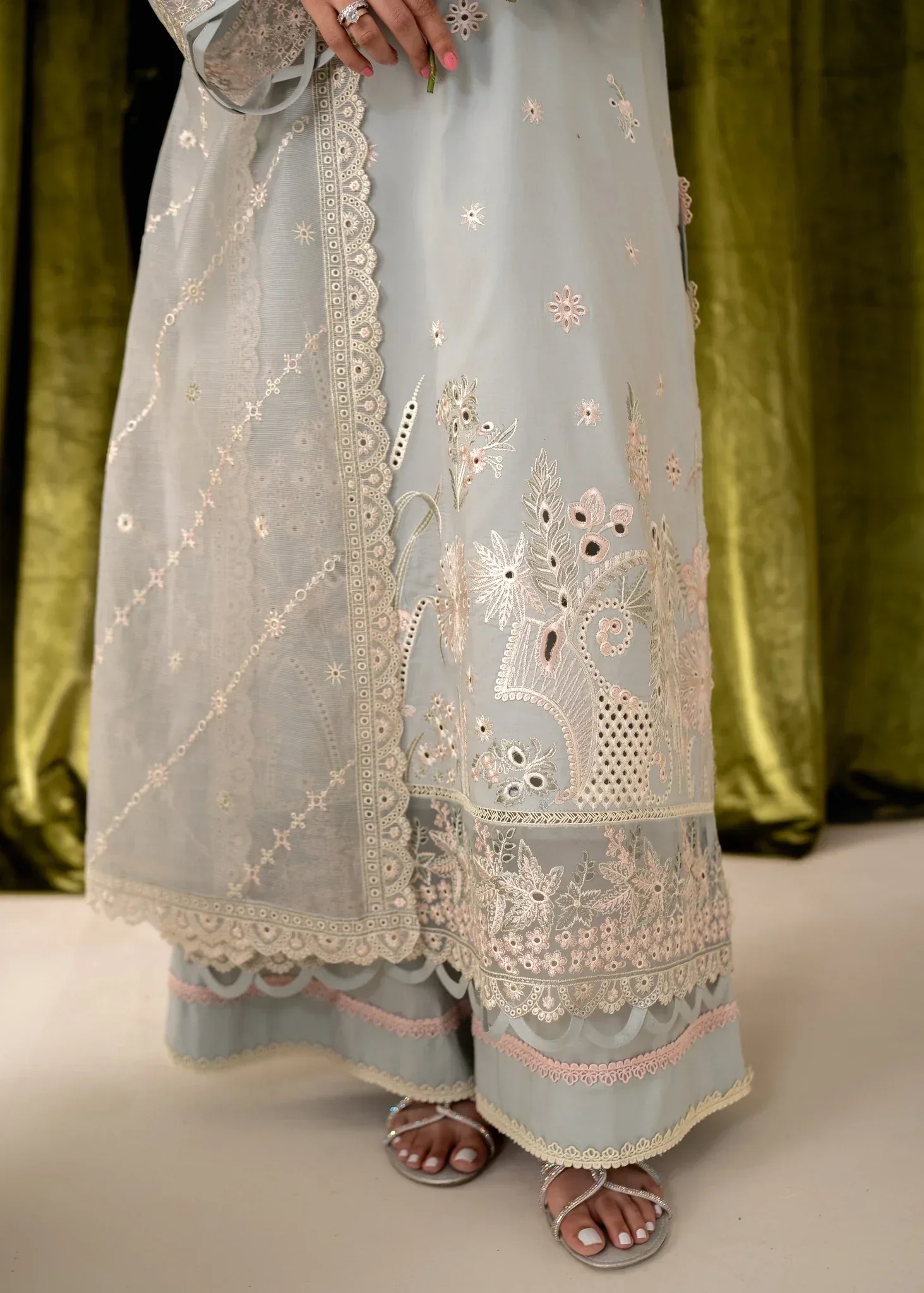Aabyaan Apana Luxury Eid Festive Lawn – GULBANO (AL-03) - Image 5