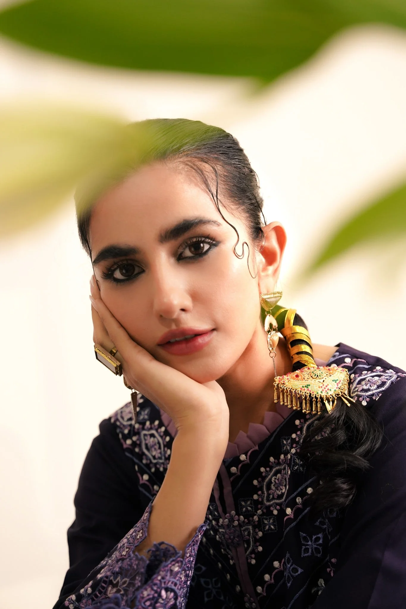 Aabyaan Miraal Embroidered Linen Collection – PARAS (AW-09) - Image 5