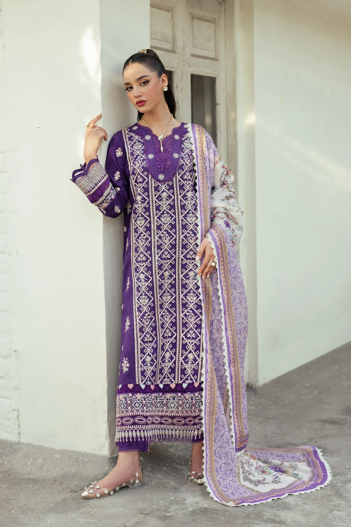 Aabyaan Miraal Signature Embroidered Viscose Fall Collection – AYMEEN (AV-02) - Image 3