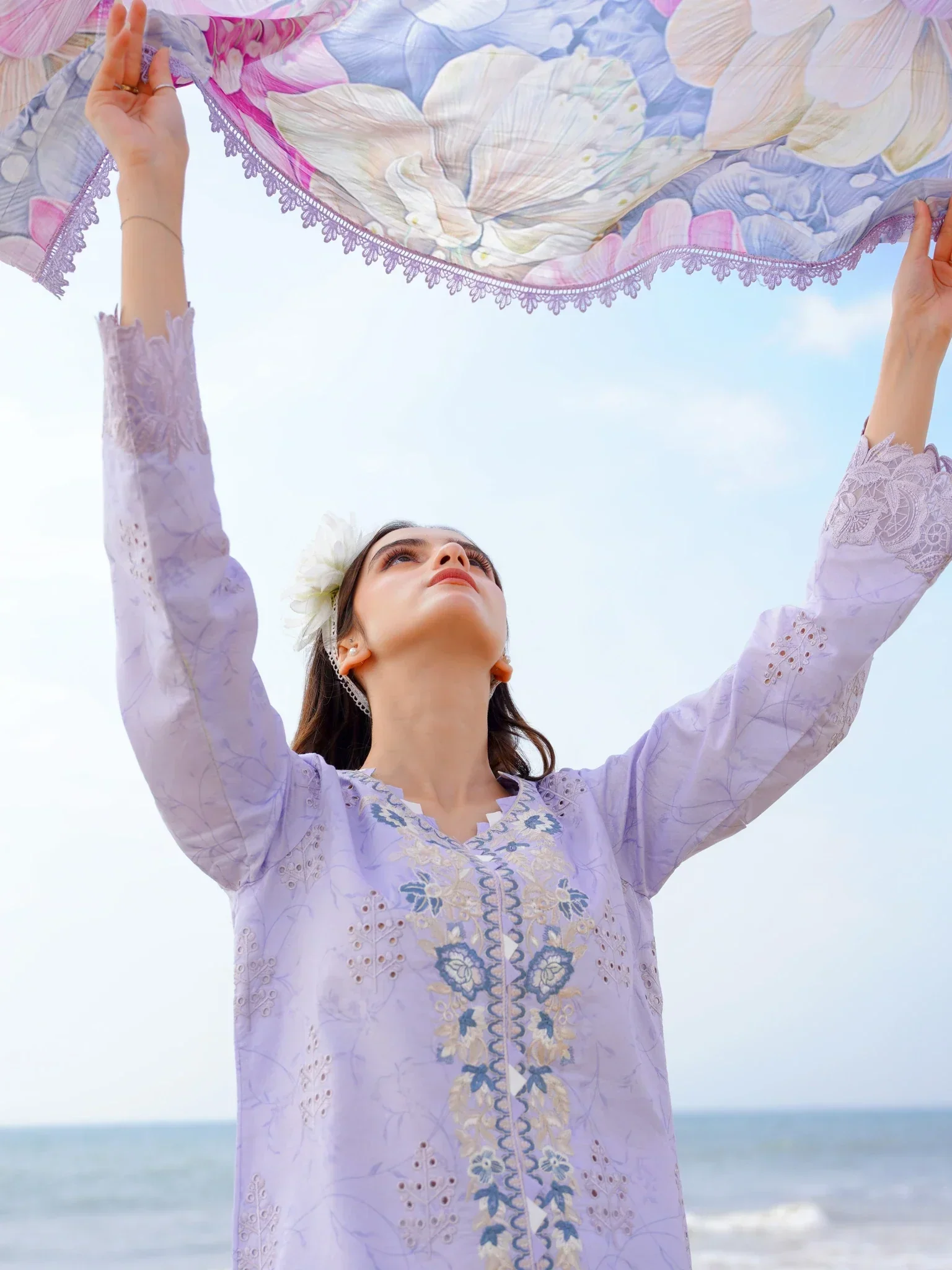 Aabyaan Saagar Luxury Festive Lawn Collection 2024 – AMAL (AF-13) - Image 5