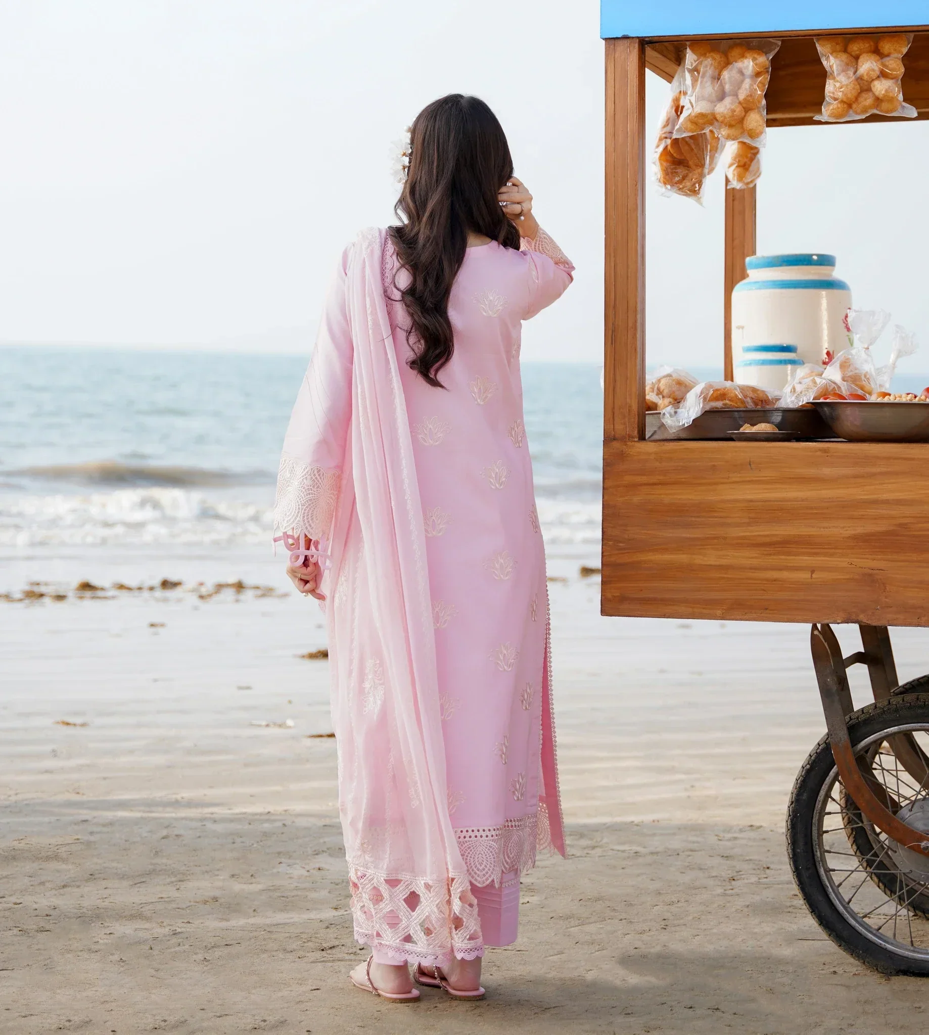 Aabyaan Saagar Luxury Festive Lawn Collection 2024 – JANA (AF-03) - Image 3