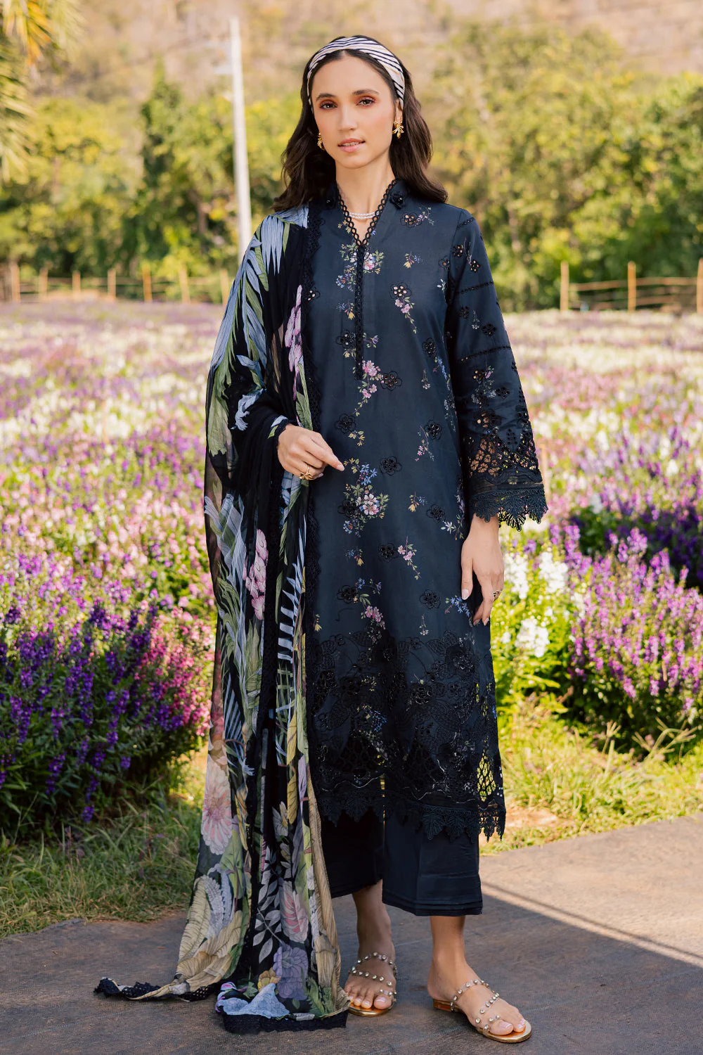 Aabyaan Shezlin Chikankari Eid Edit Lawn – LIYANA (AV-07)
