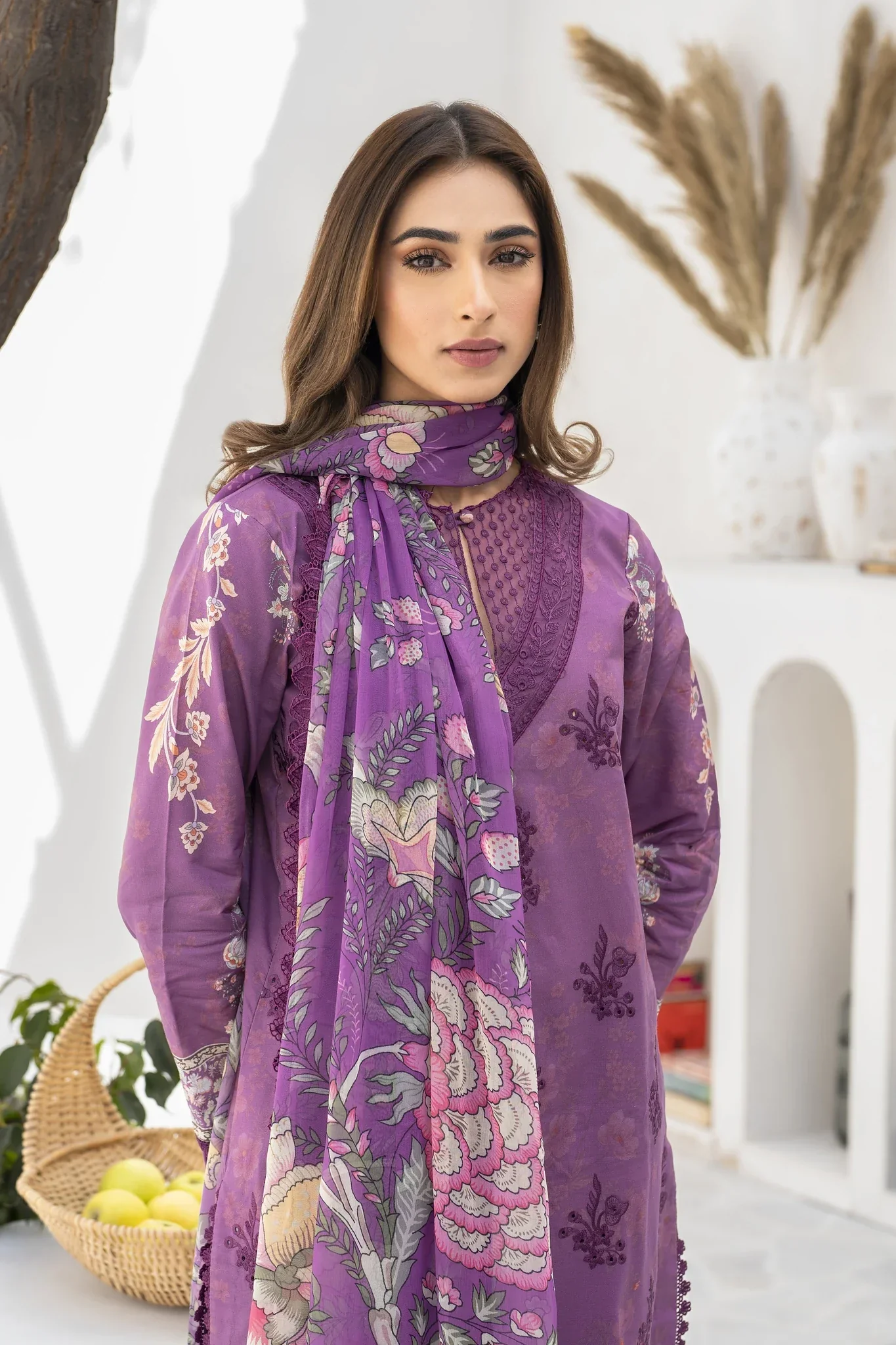 Aabyaan Shezlin Chikankari Lawn – AZKA (AR-09) - Image 4