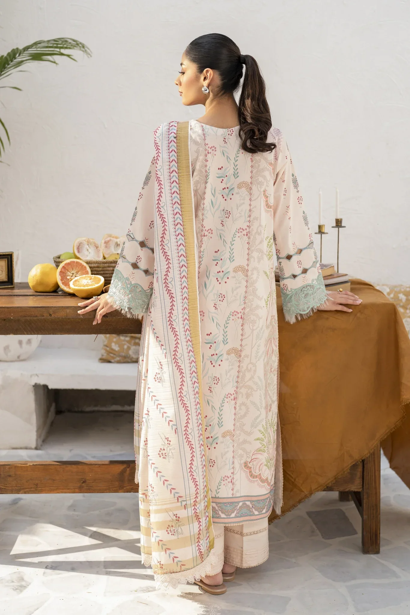 Aabyaan Shezlin Chikankari Lawn – DEENA (AR-02) - Image 2