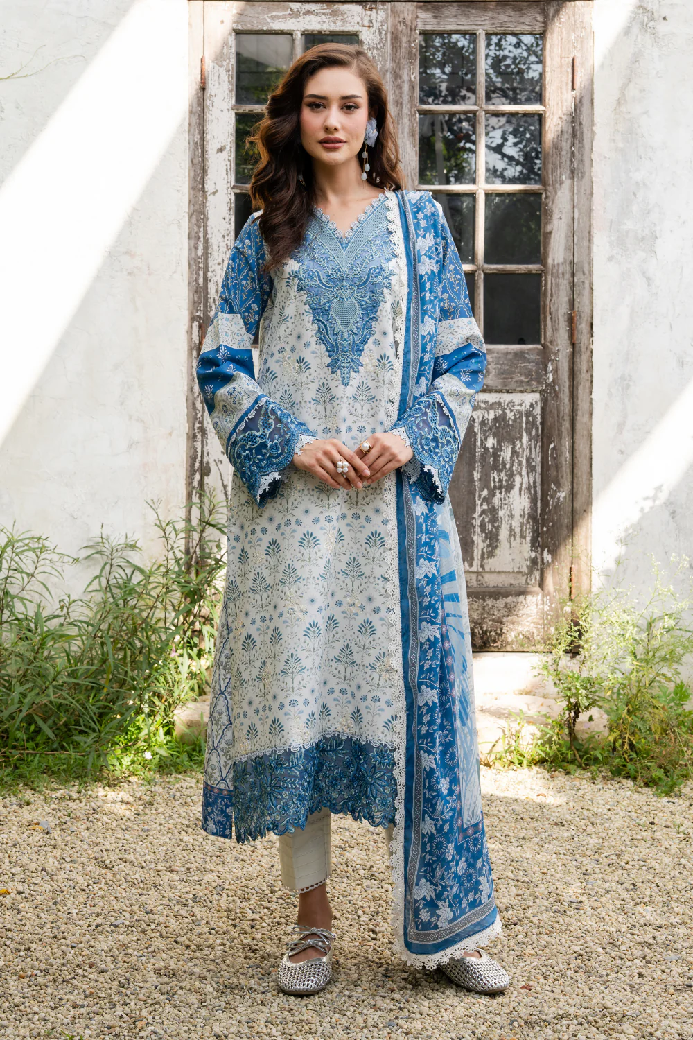 Aabyaan Shezlin Chikankari Lawn Edit – EVARA (AZ-05) - Image 3