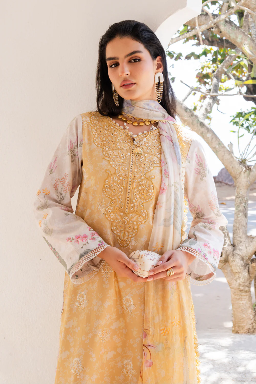 Aabyaan Shezlin Chikankari Lawn Edit – NURAYA (AZ-10) - Image 4