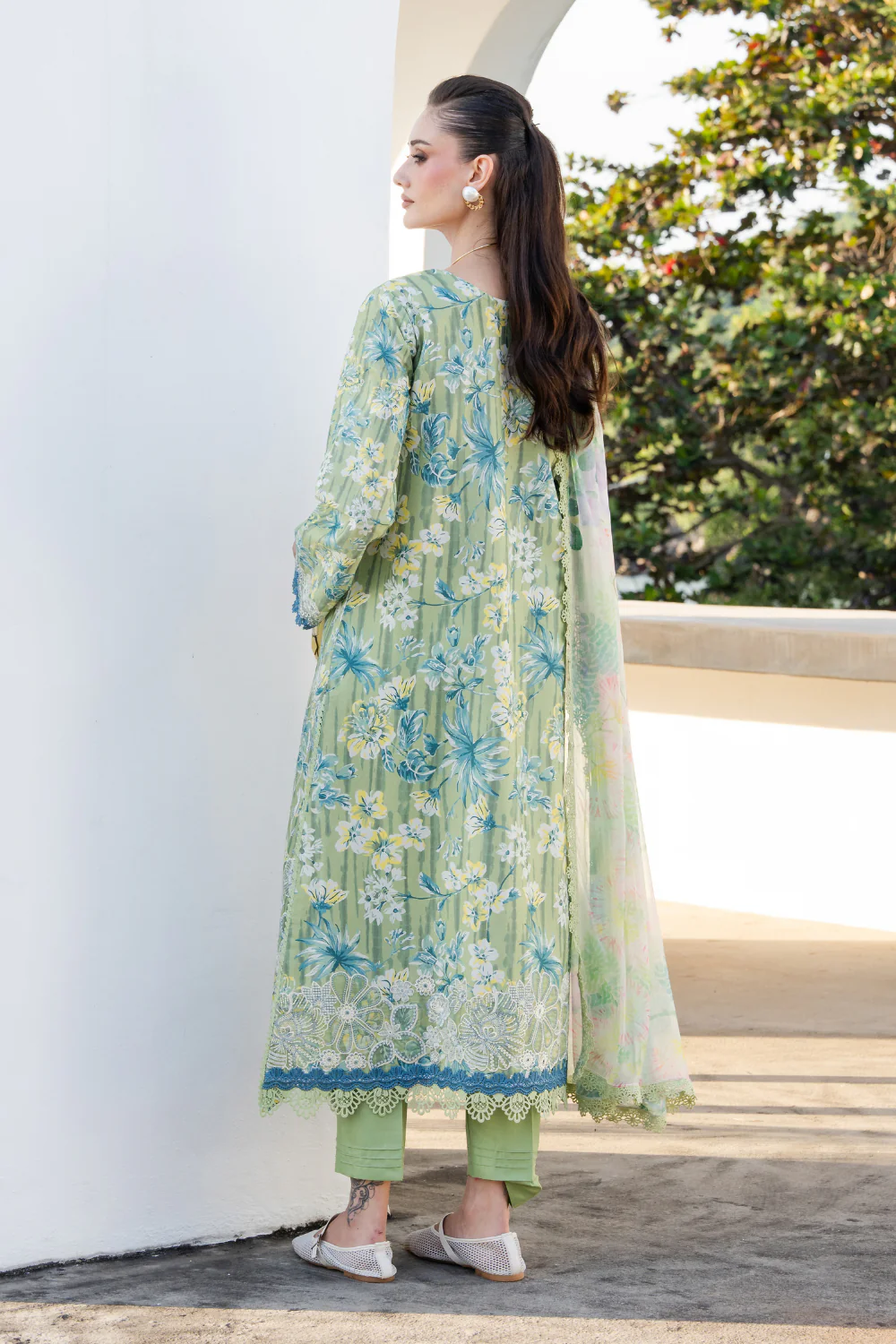 Aabyaan Shezlin Chikankari Lawn Edit – SOMIYA (AZ-12) - Image 4