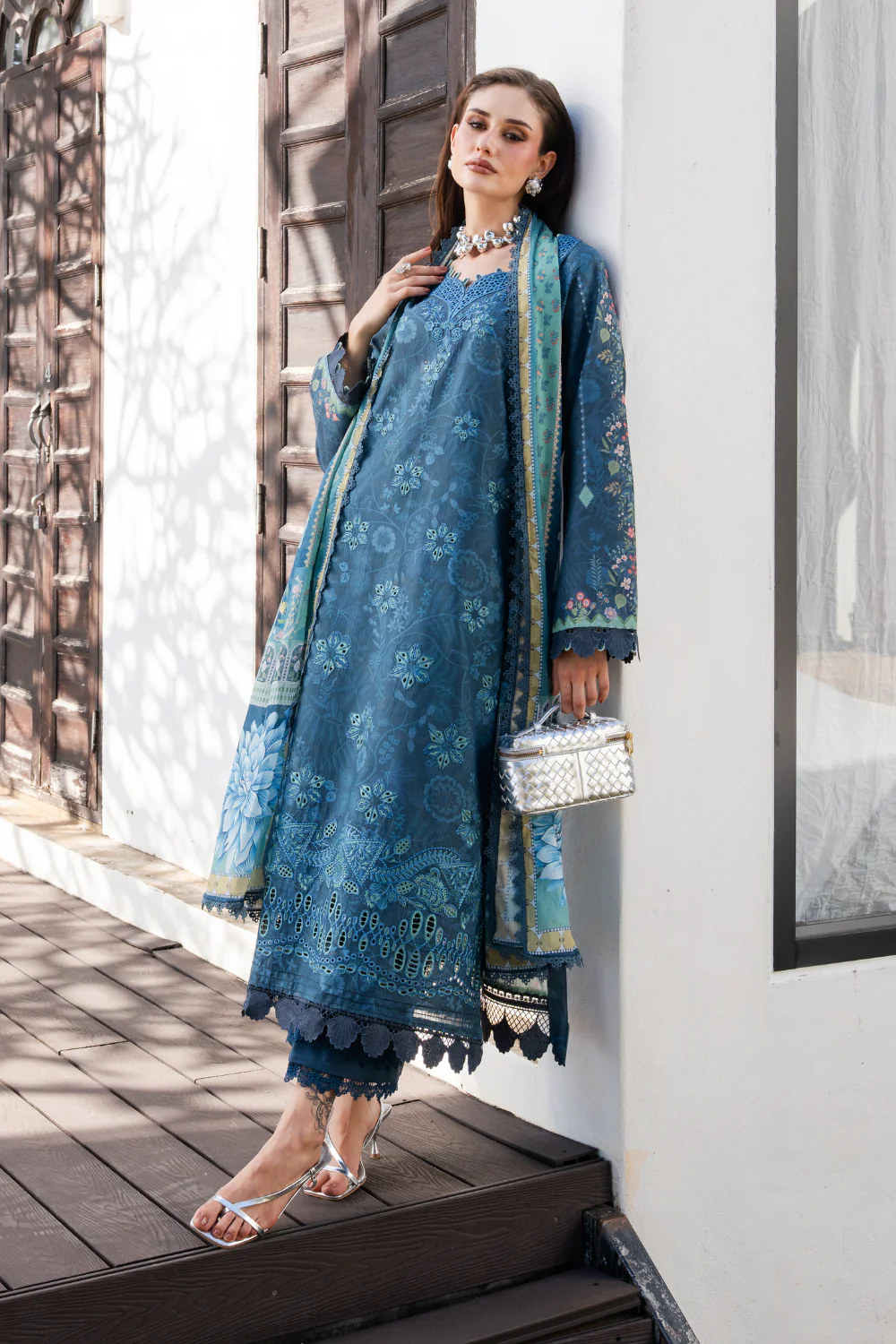 Aabyaan Shezlin Chikankari Lawn Edit – ZERIEL (AZ-08) - Image 3