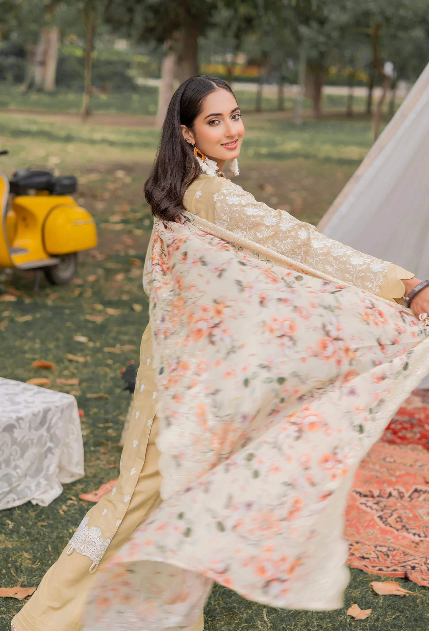 Adan's Libas Chikankari Lawn Collection Chapter 2 – Ch-02 5154 - Image 3