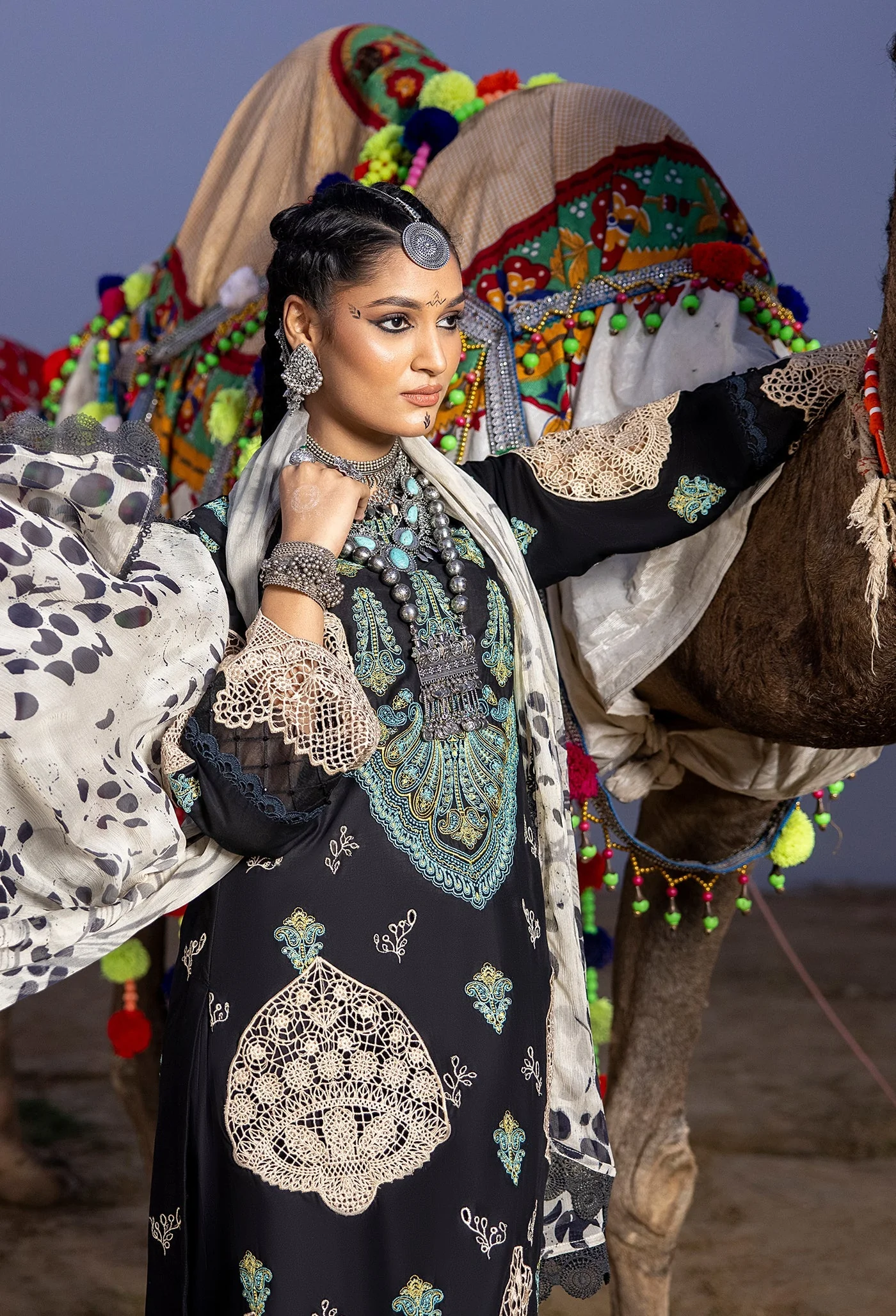 Adan's Libas Lawn by Hafsah Zia – 5530 - Image 4