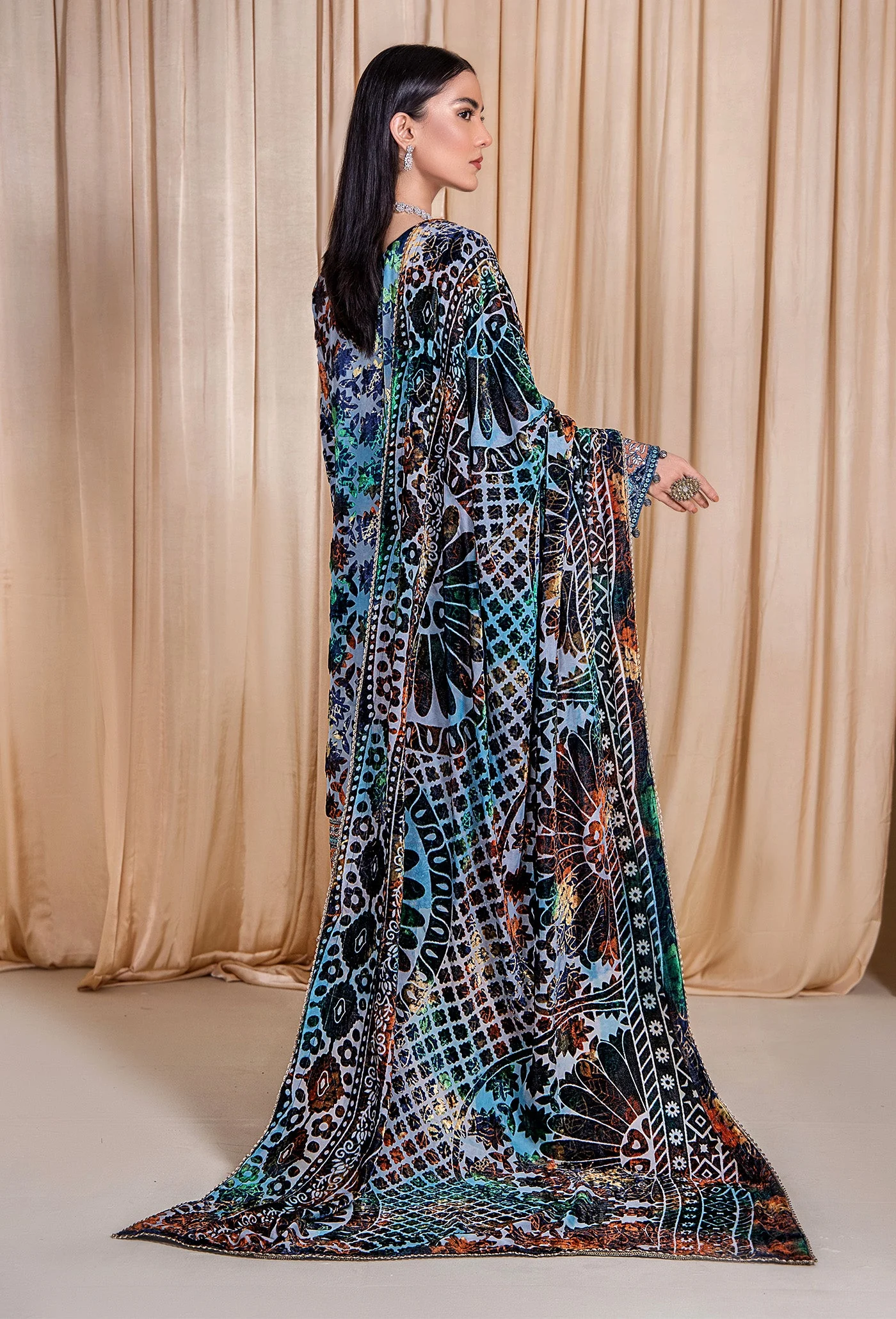 Adan's Libas Velvet Plachi Collection – D-5352 - Image 2