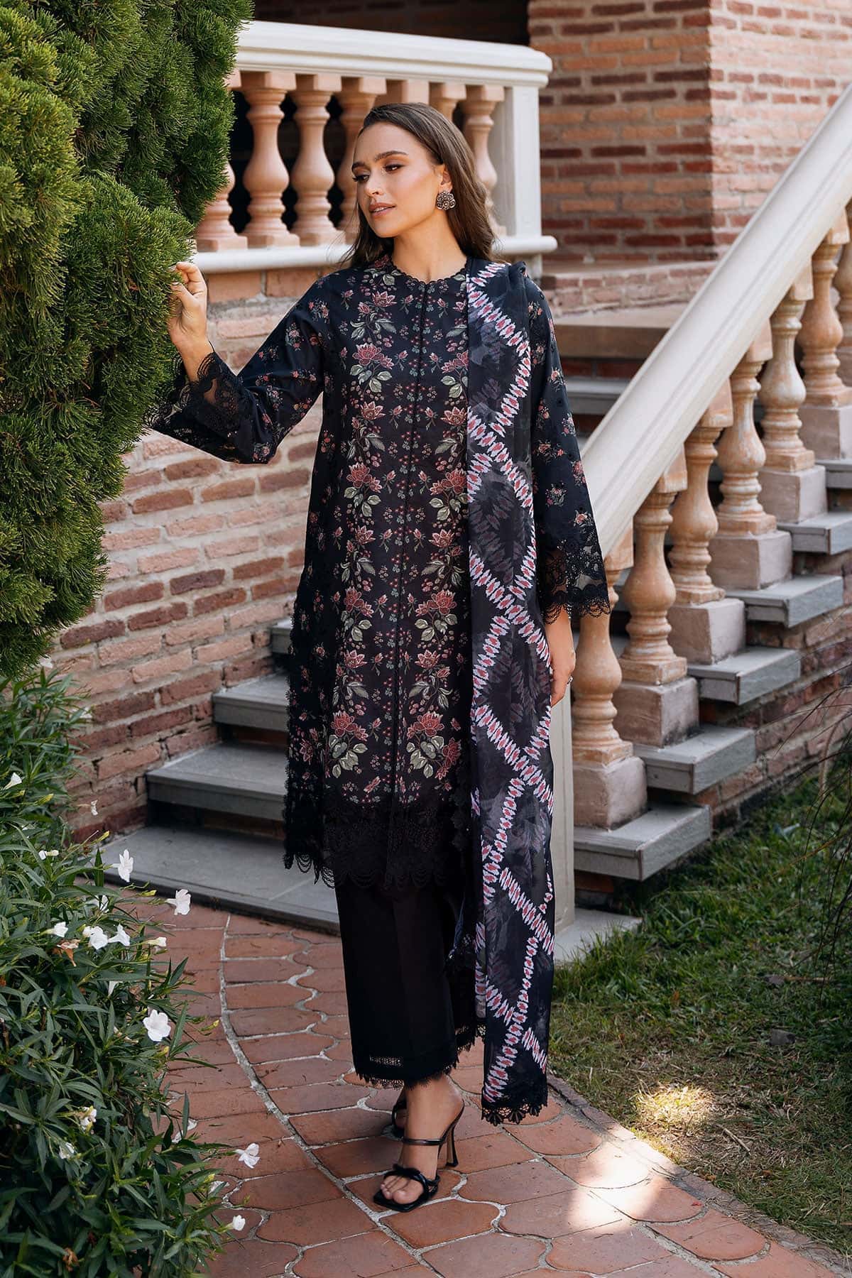 Afrozeh Damask The Holiday Edit Lawn – Lorien A - Image 6
