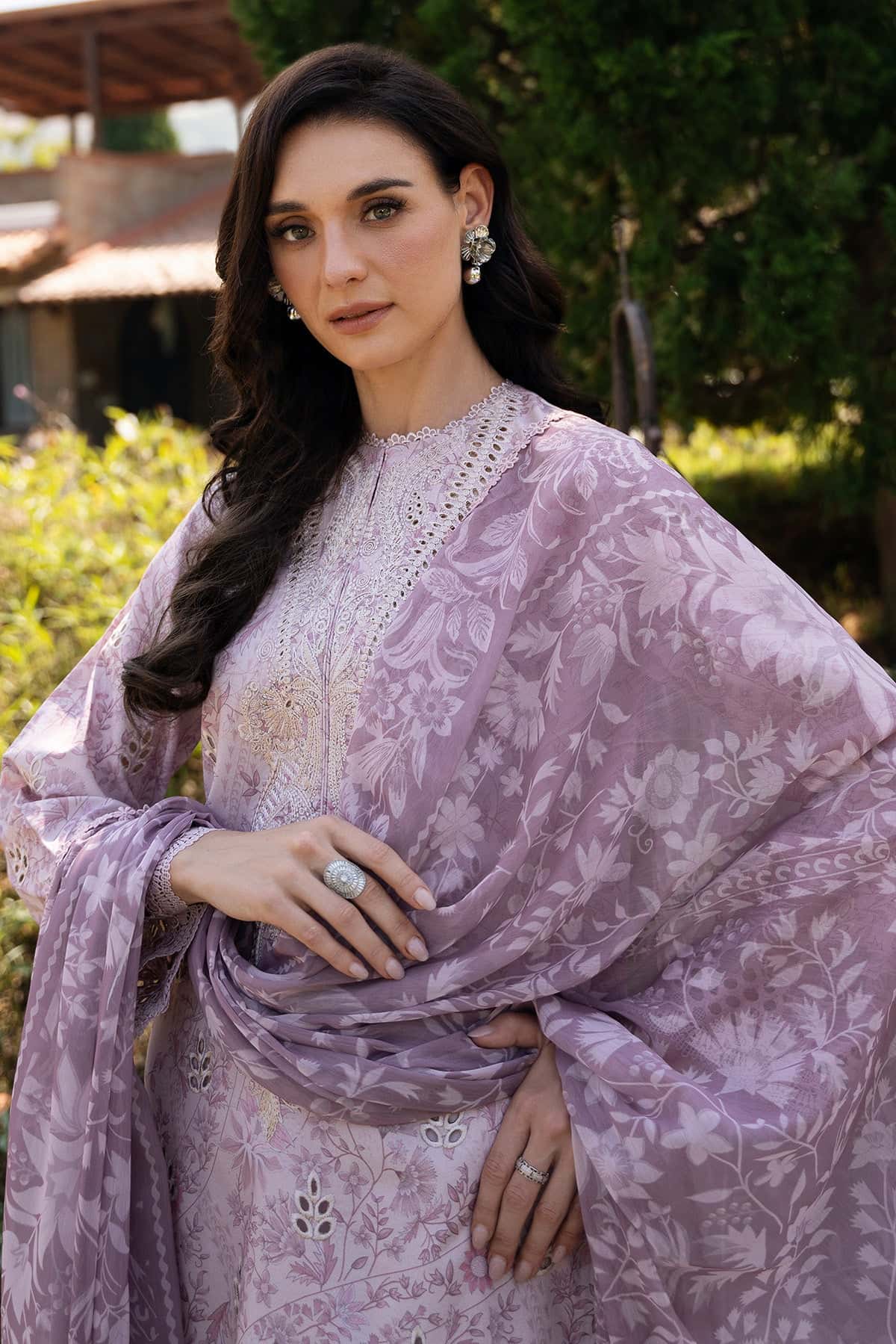 Afrozeh Damask The Holiday Edit Lawn – Lunetta B - Image 5