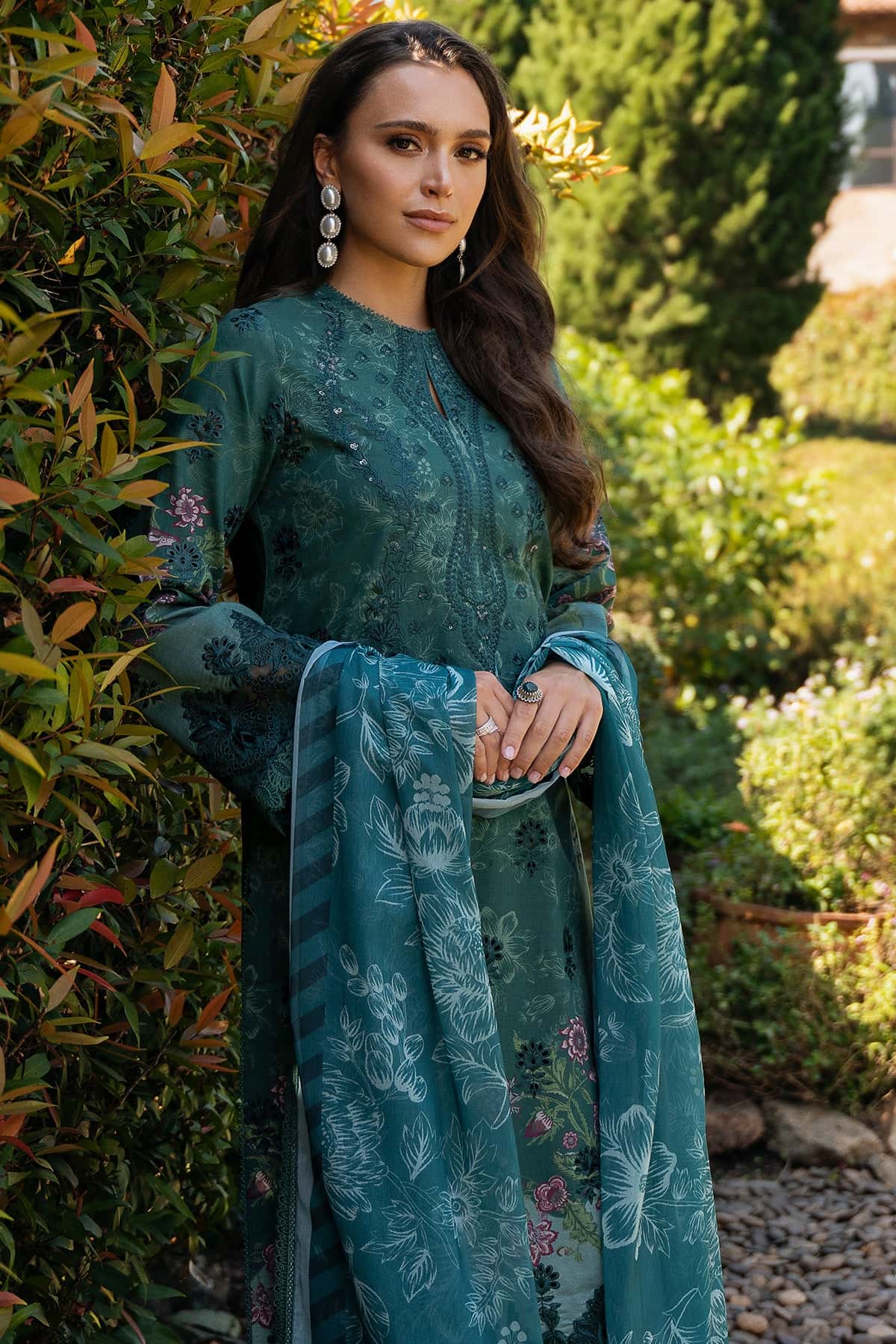 Afrozeh Damask The Holiday Edit Lawn – Opaline A - Image 4
