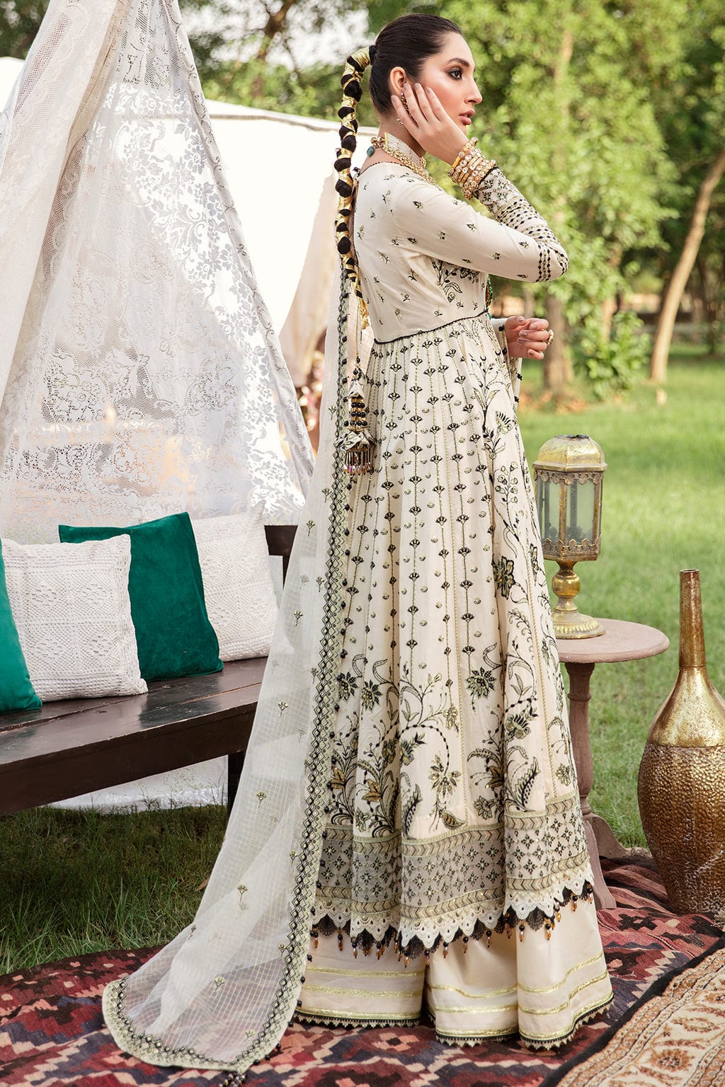 Afrozeh Gul Bahaar Festive Collection 2022 – LUR - Image 4