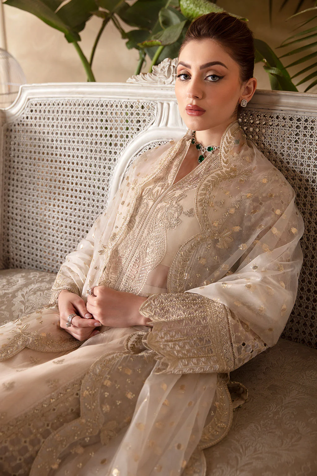 Afrozeh La Fuchsia Luxury Formals – Daisy - Image 4