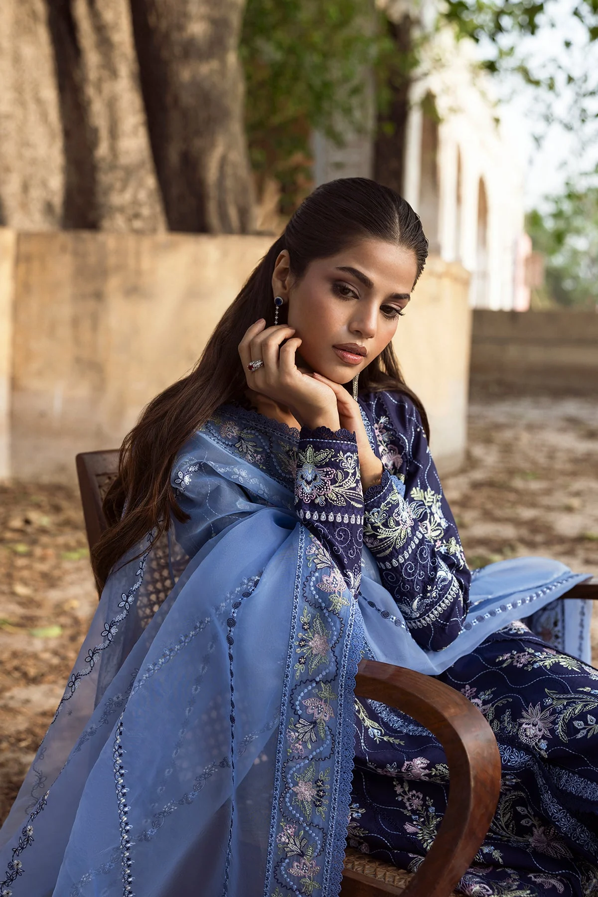 Afrozeh Mulaqaat Luxury Lawn – Shiddat - Image 3