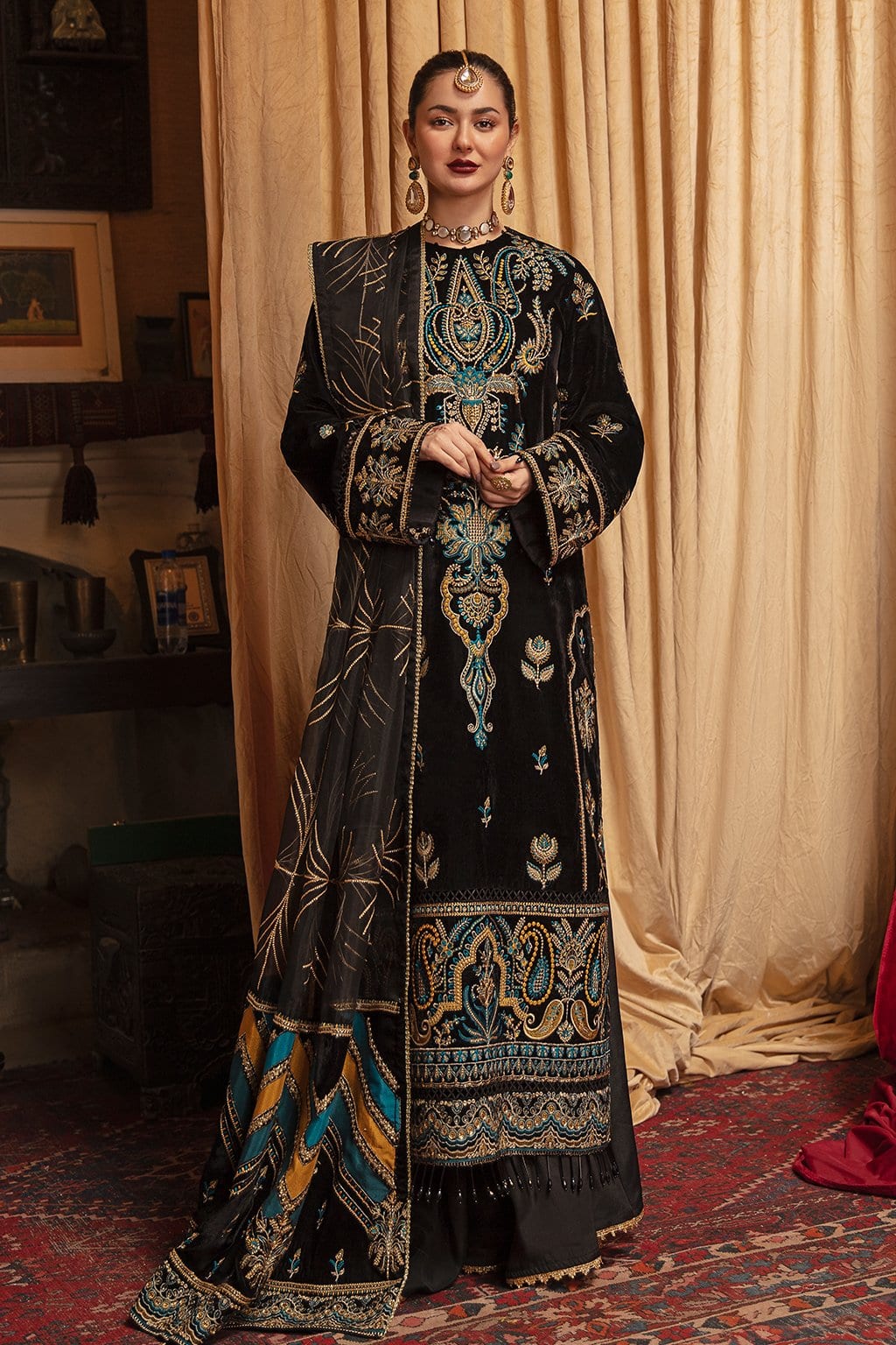 Afrozeh Naghma Luxury Velvet Collection – SHEHRBANO - Image 4