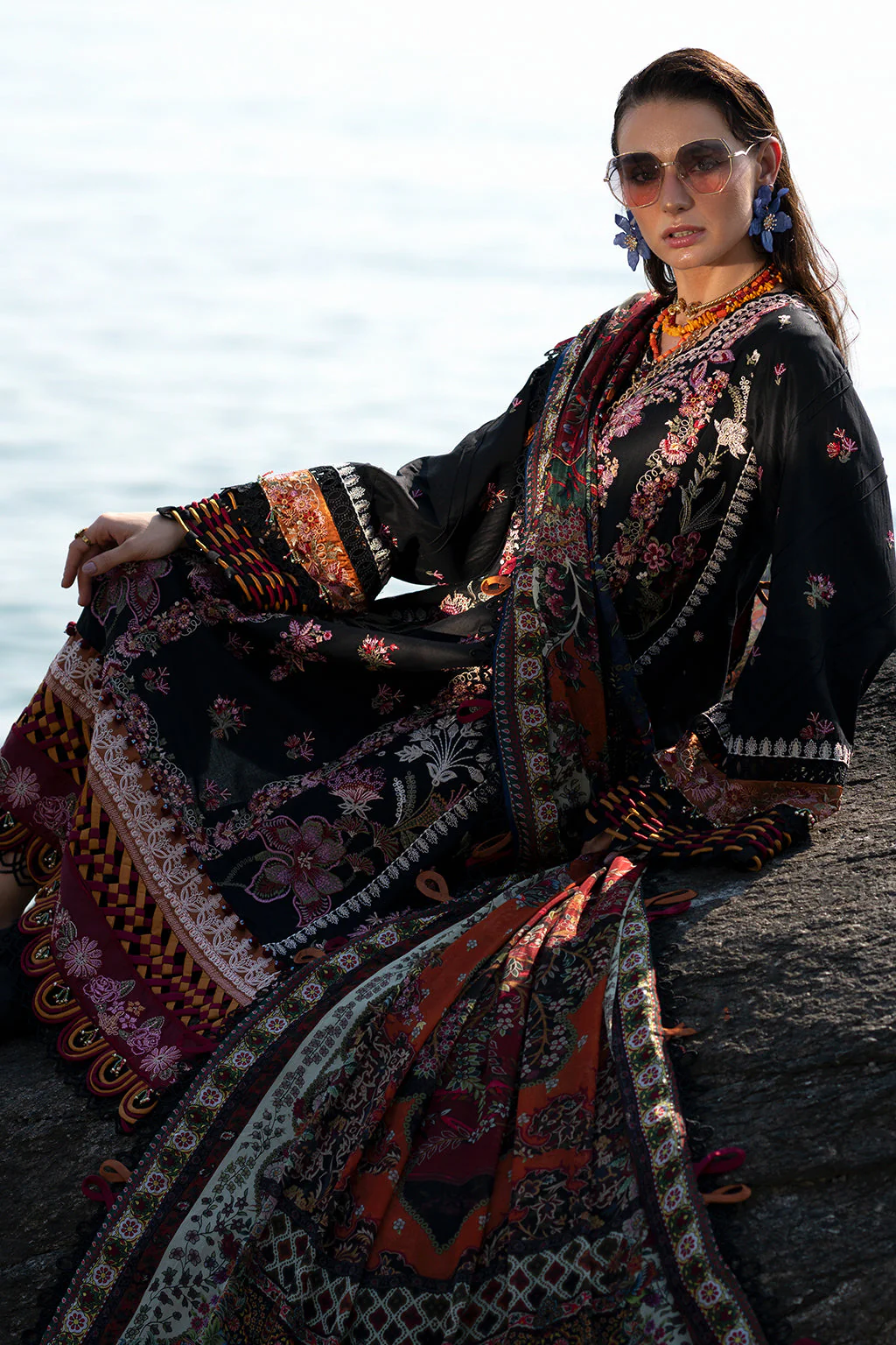 AJR Alif Signature Luxury Lawn by Abbas Jamil Rajpoot – Noir - Image 5