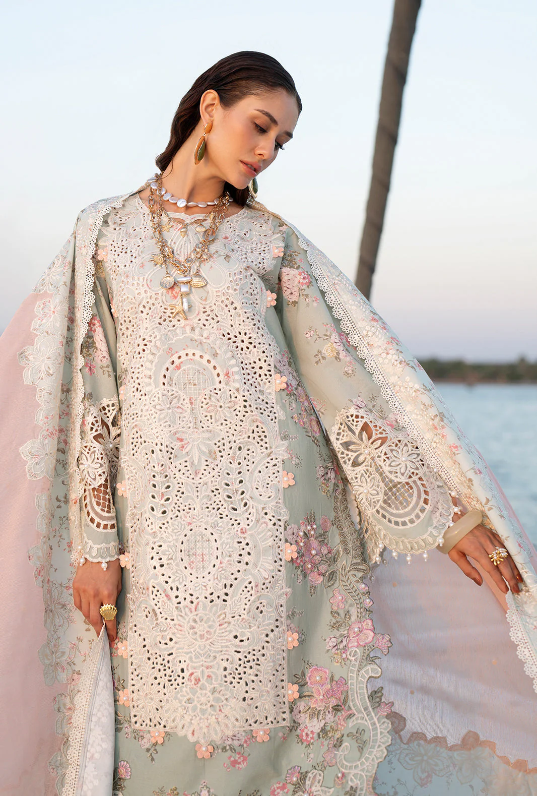 AJR Evara Luxury Lawn – Fyna - Image 7