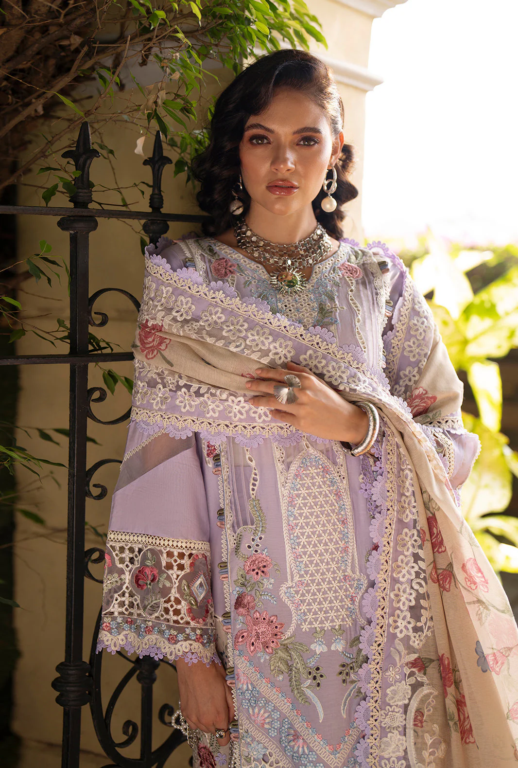 AJR Evara Luxury Lawn – Zaya - Image 4