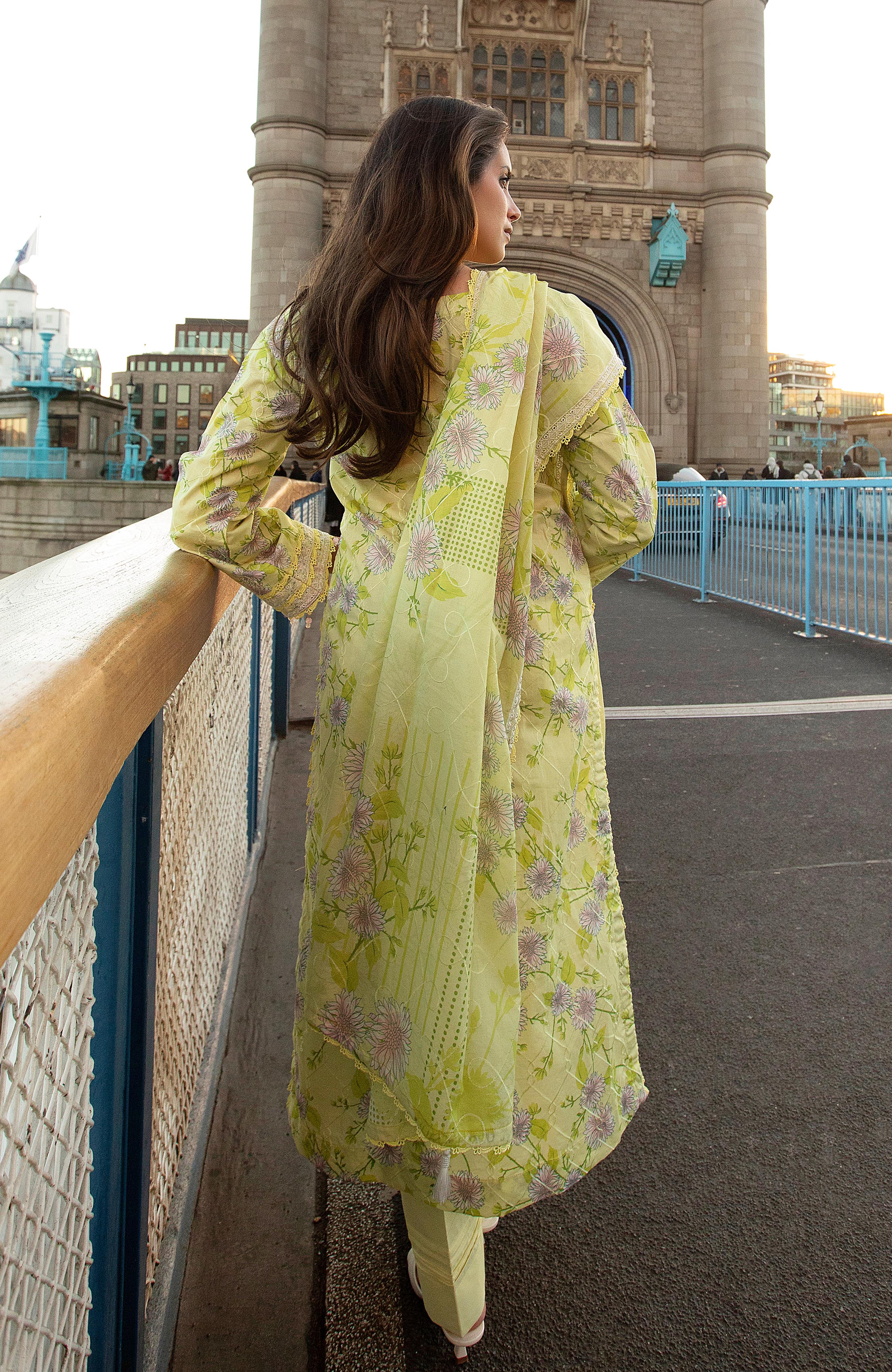 Al Zohaib Dhagakari Lawn – DKE-26-06 - Image 2