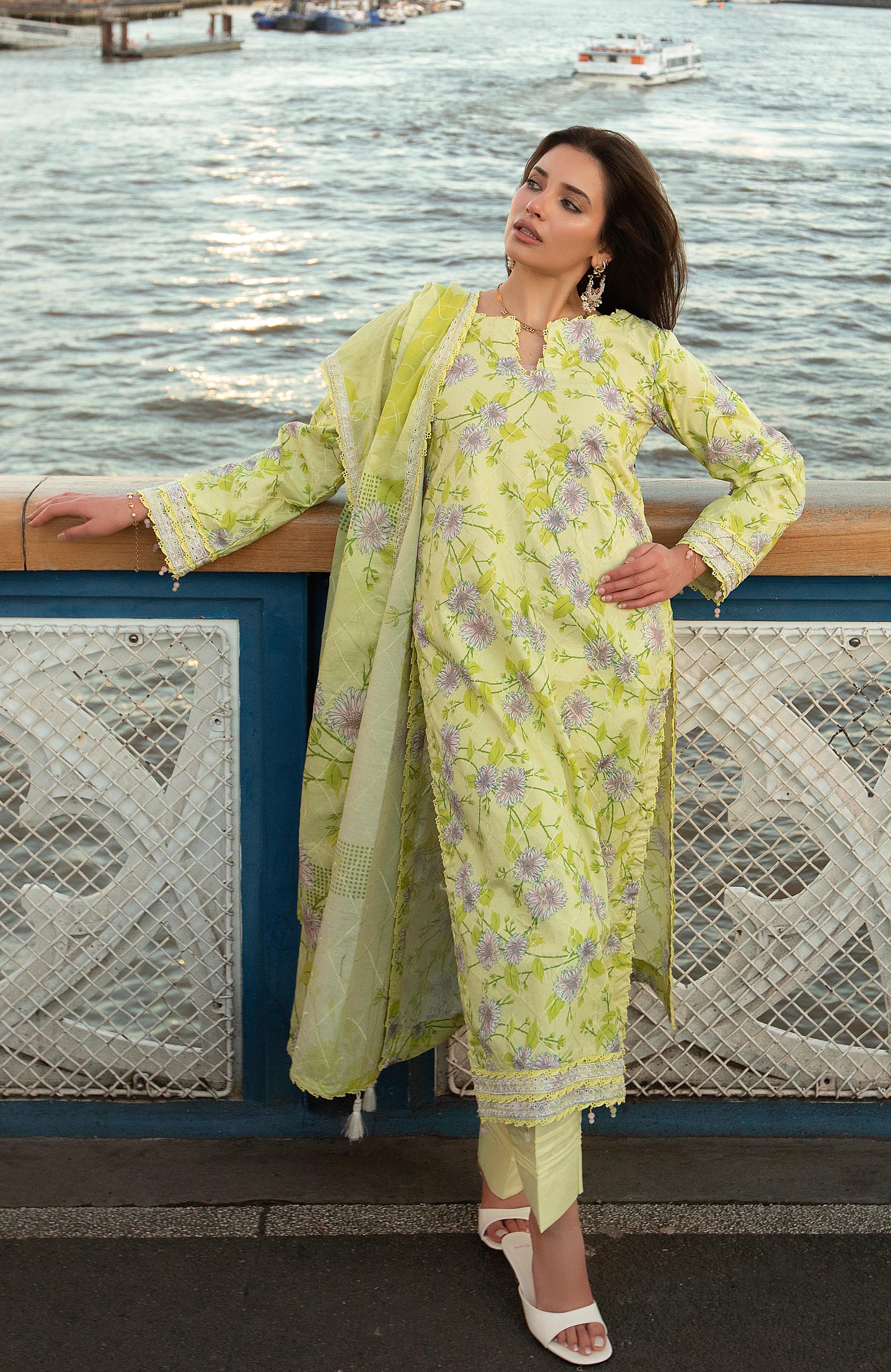 Al Zohaib Dhagakari Lawn – DKE-26-06 - Image 3
