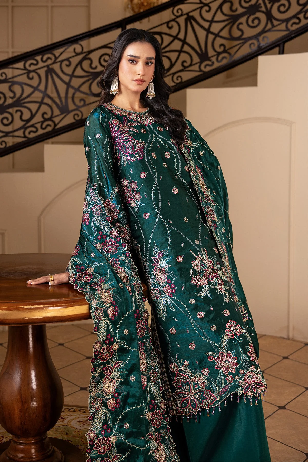 Alizeh Aaina Sheesha Silk Formals – AF-SS-2243-Elif - Image 8