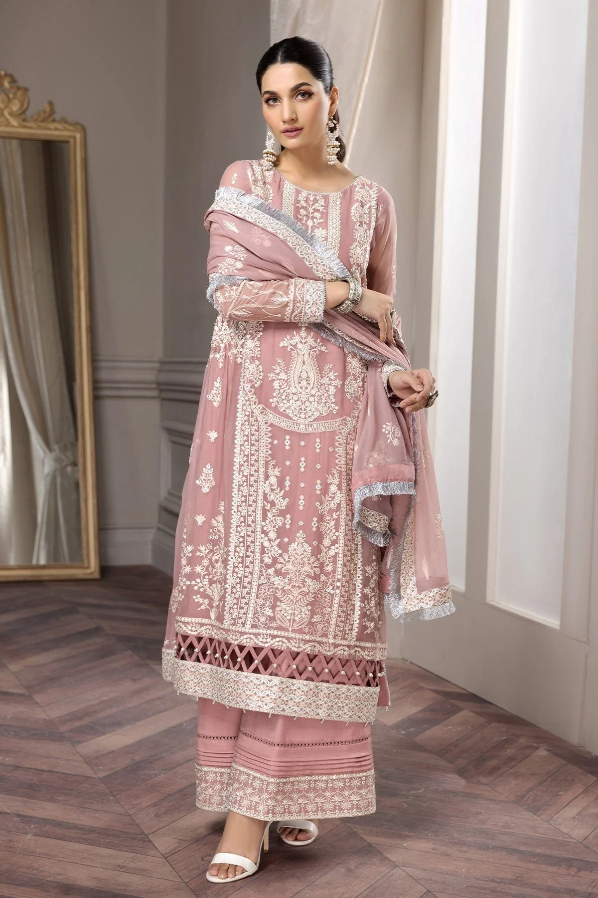 Alizeh Aqs-e-Dast Festive Chiffon Collection 2022 – Almira - Image 6