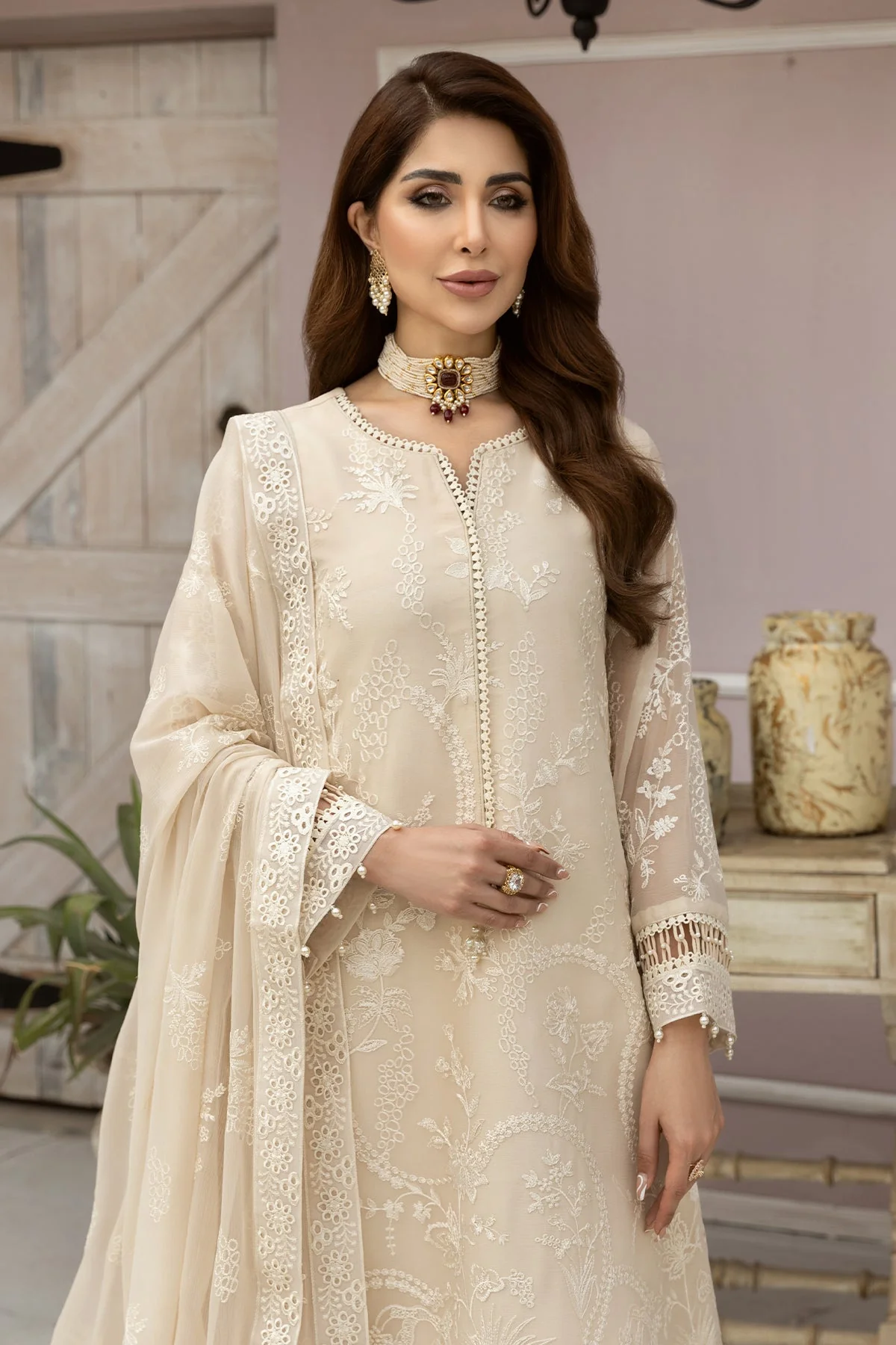 Alizeh Dhaagey Formal Collection – Off White - V01D03 - Image 8