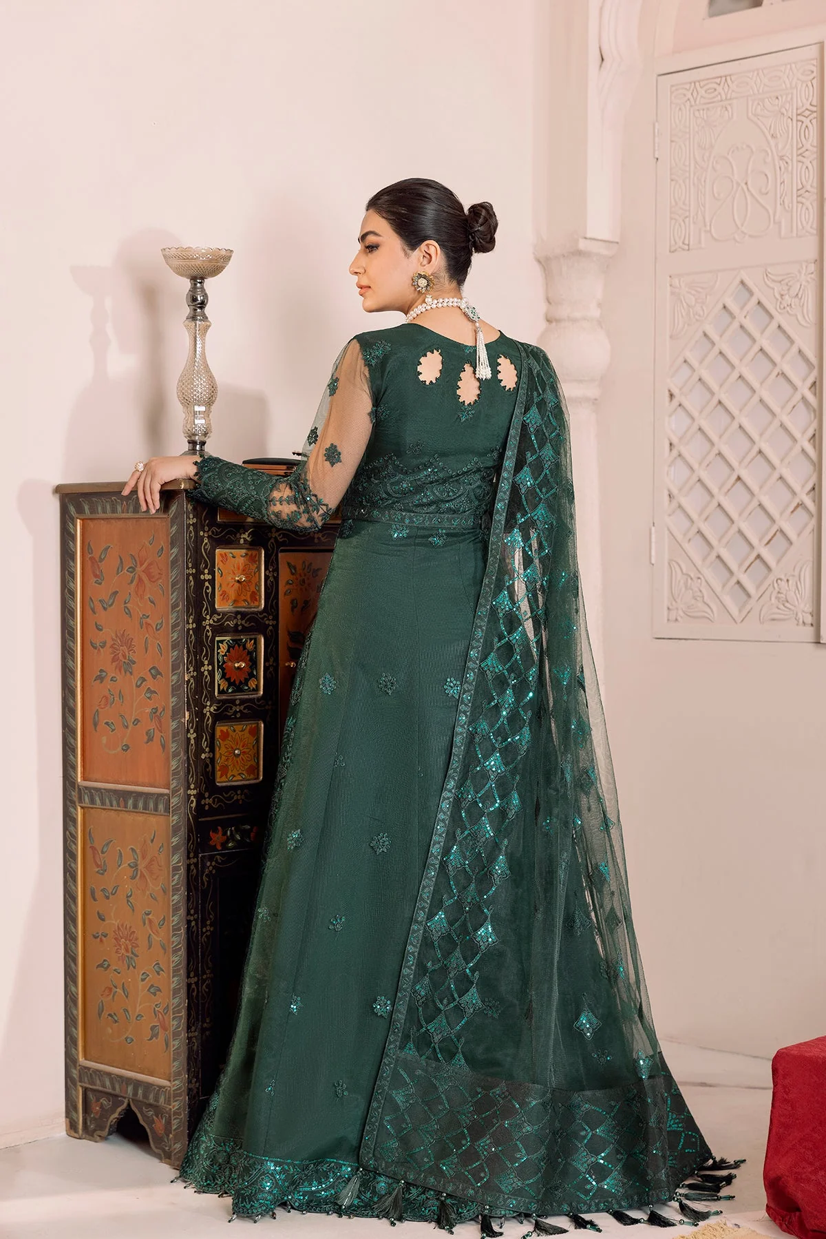 Alizeh Dua Luxury Formals – V01D05A- RYAN ( GREEN ) - Image 2