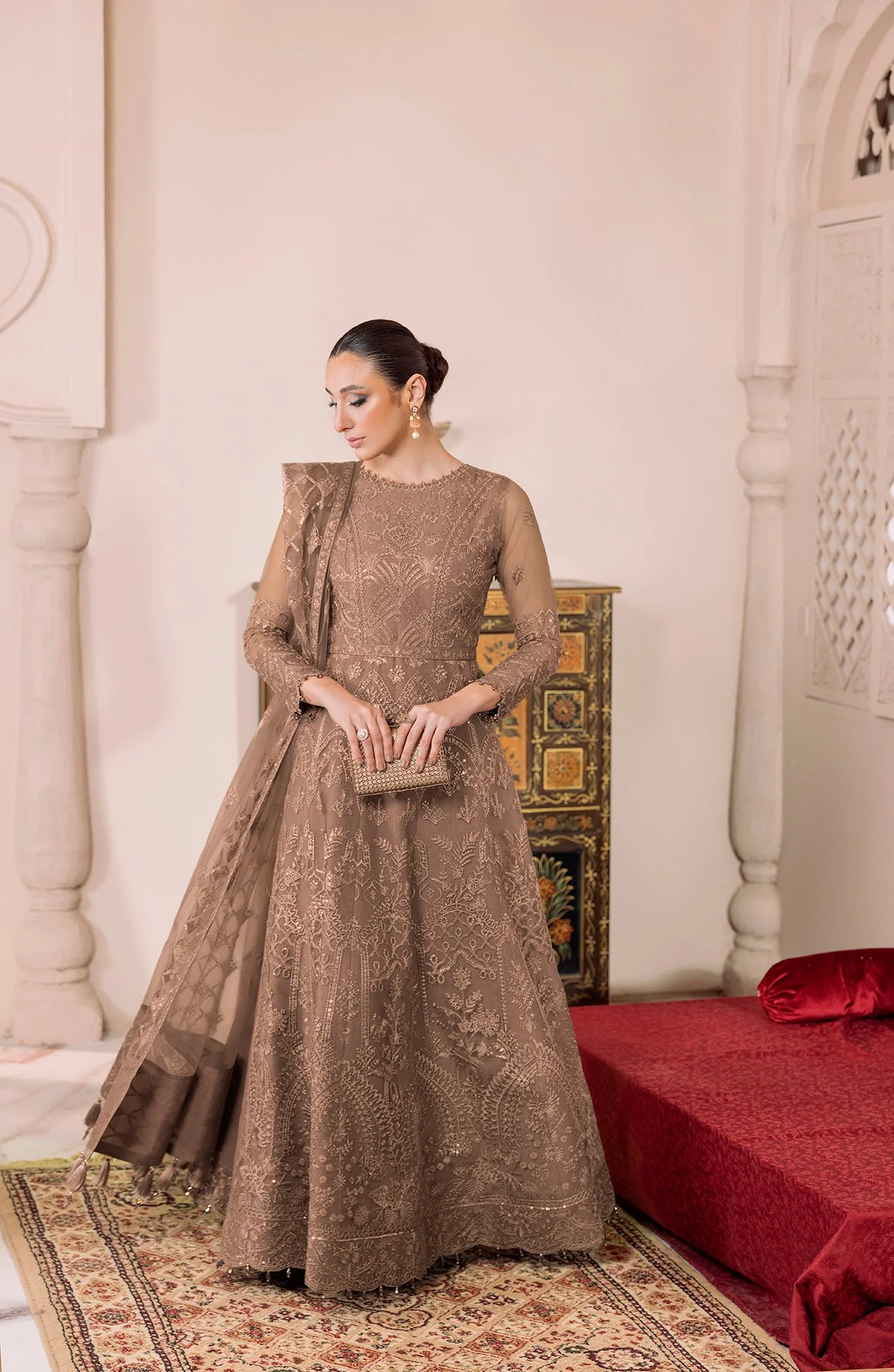 Alizeh Dua Luxury Formals – V01D05B- RYAN ( BEIGE ) - Image 6