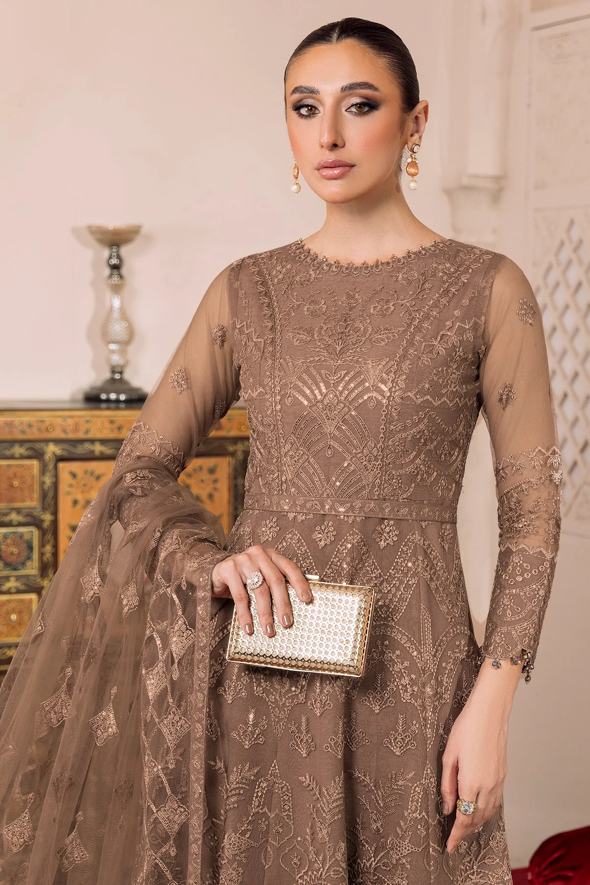 Alizeh Dua Luxury Formals – V01D05B- RYAN ( BEIGE ) - Image 8