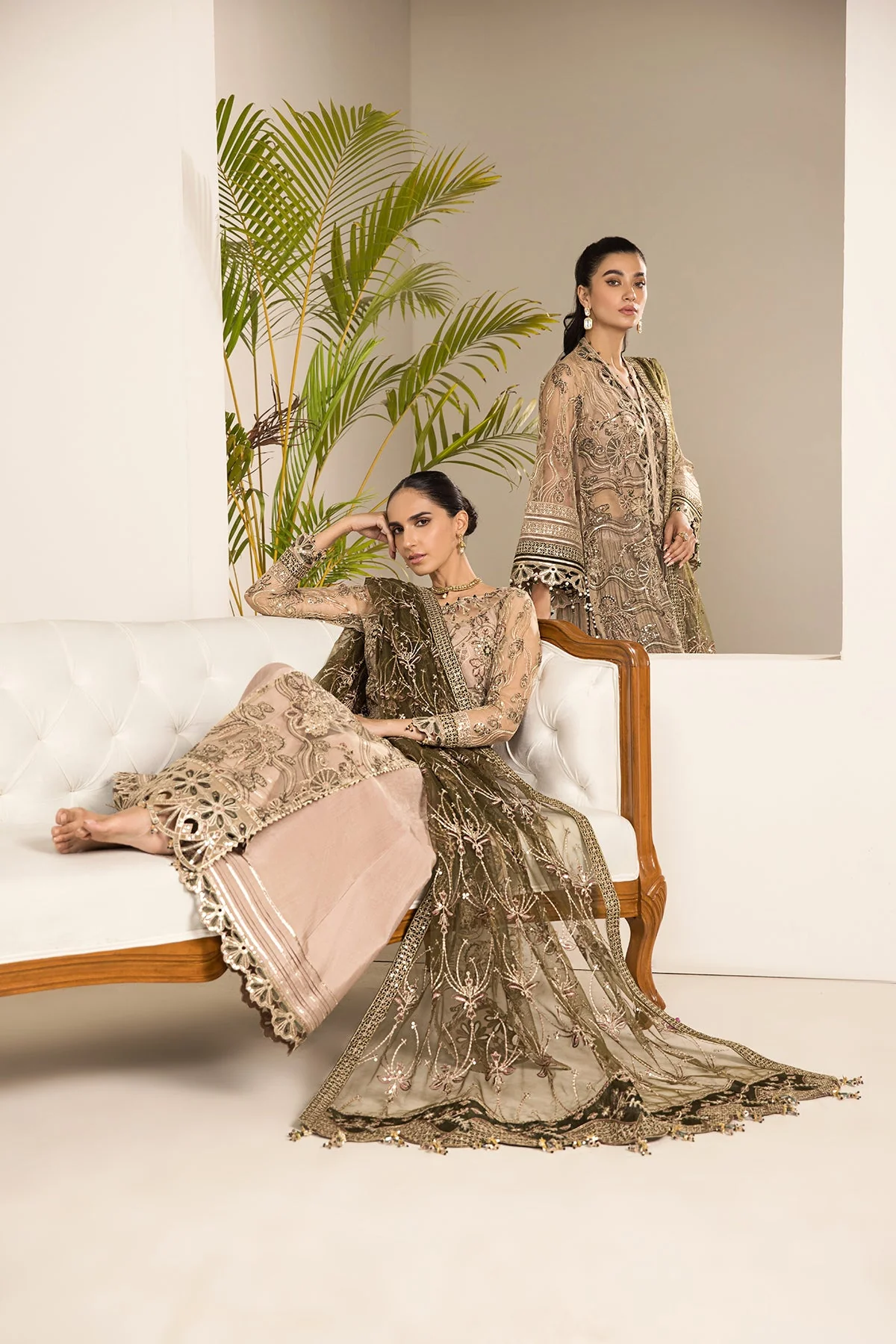 Alizeh Lamhay Festive Formal Collection – Embroidered Net Skin - V15D02 - Emhal - Image 12
