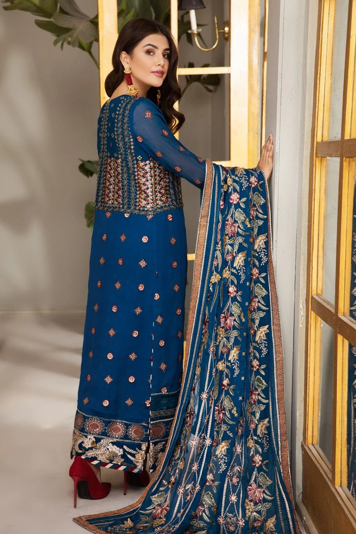 Alizeh Mahyar Embroidered Chiffon Festive Edition – Mahgul - Image 6