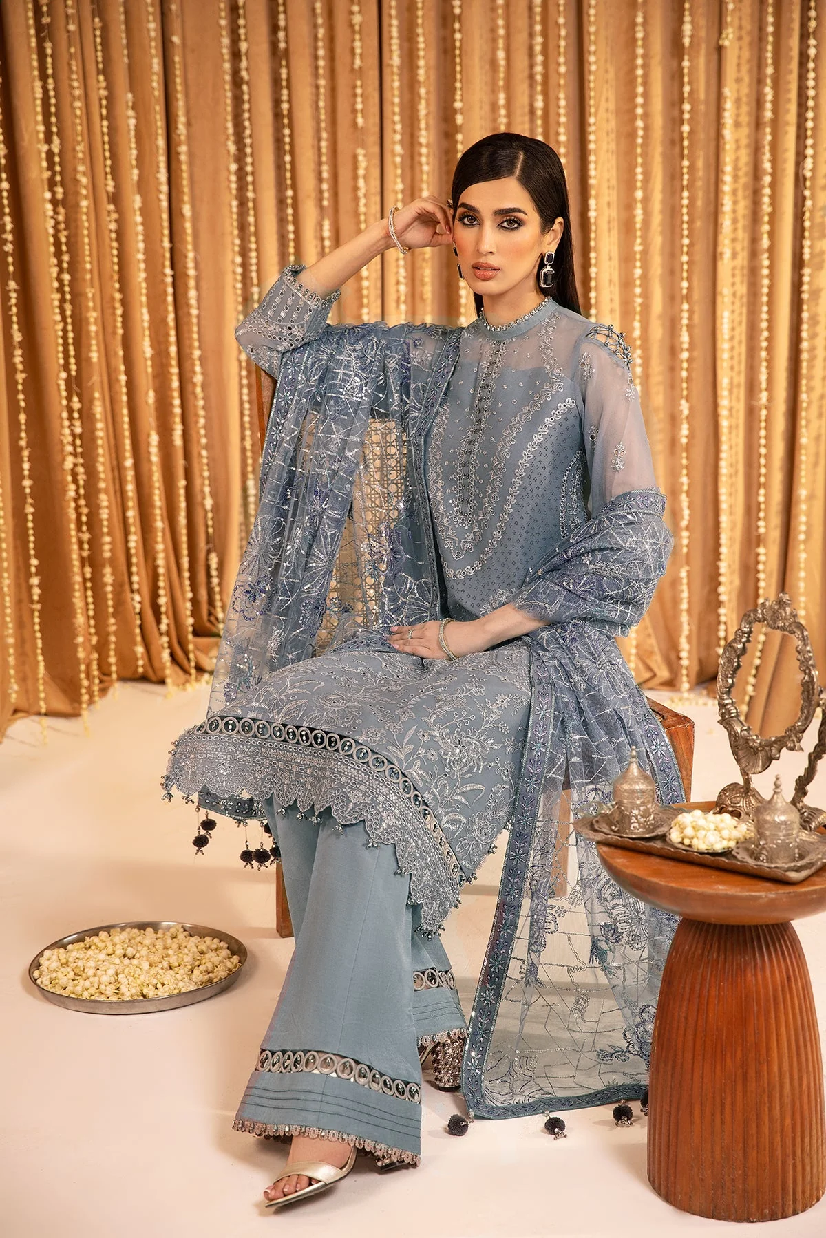 Alizeh Mehfil-e-Uroos Formal Collection – Aabgeena - V16D03 Embroidered Chiffon Gray - Image 10