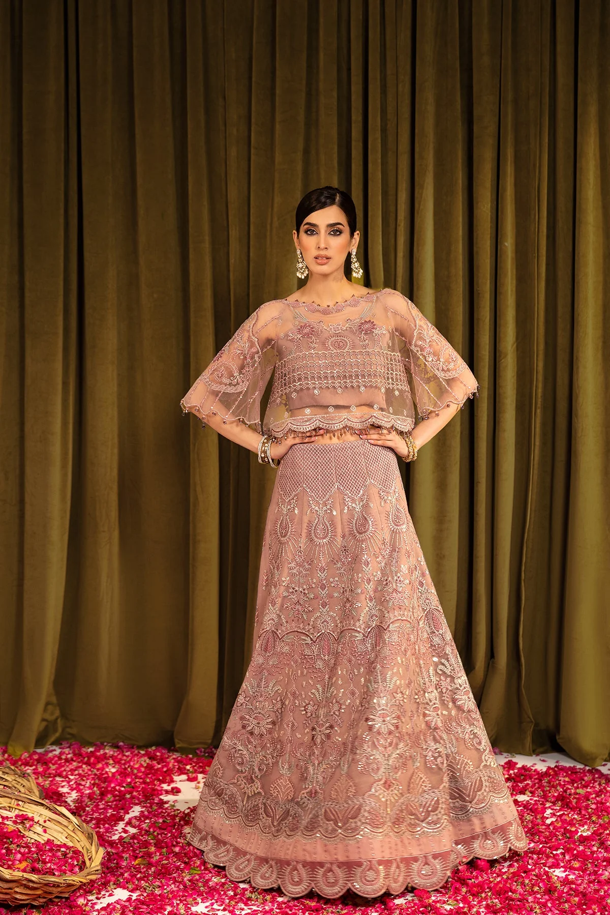 Alizeh Mehfil-e-Uroos Formal Collection – Anamta - V16D06 Embroidered Net Pink - Image 3