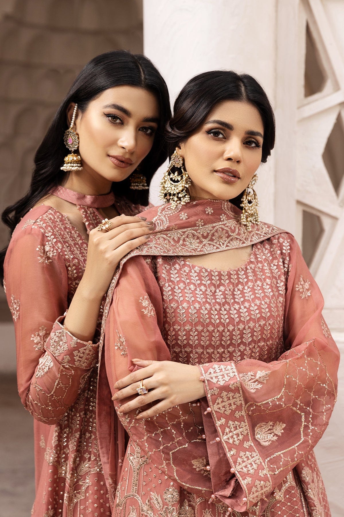 Alizeh Muhtesem Embroidered Festive Chiffon Collection 2022 – Nuray - Image 4