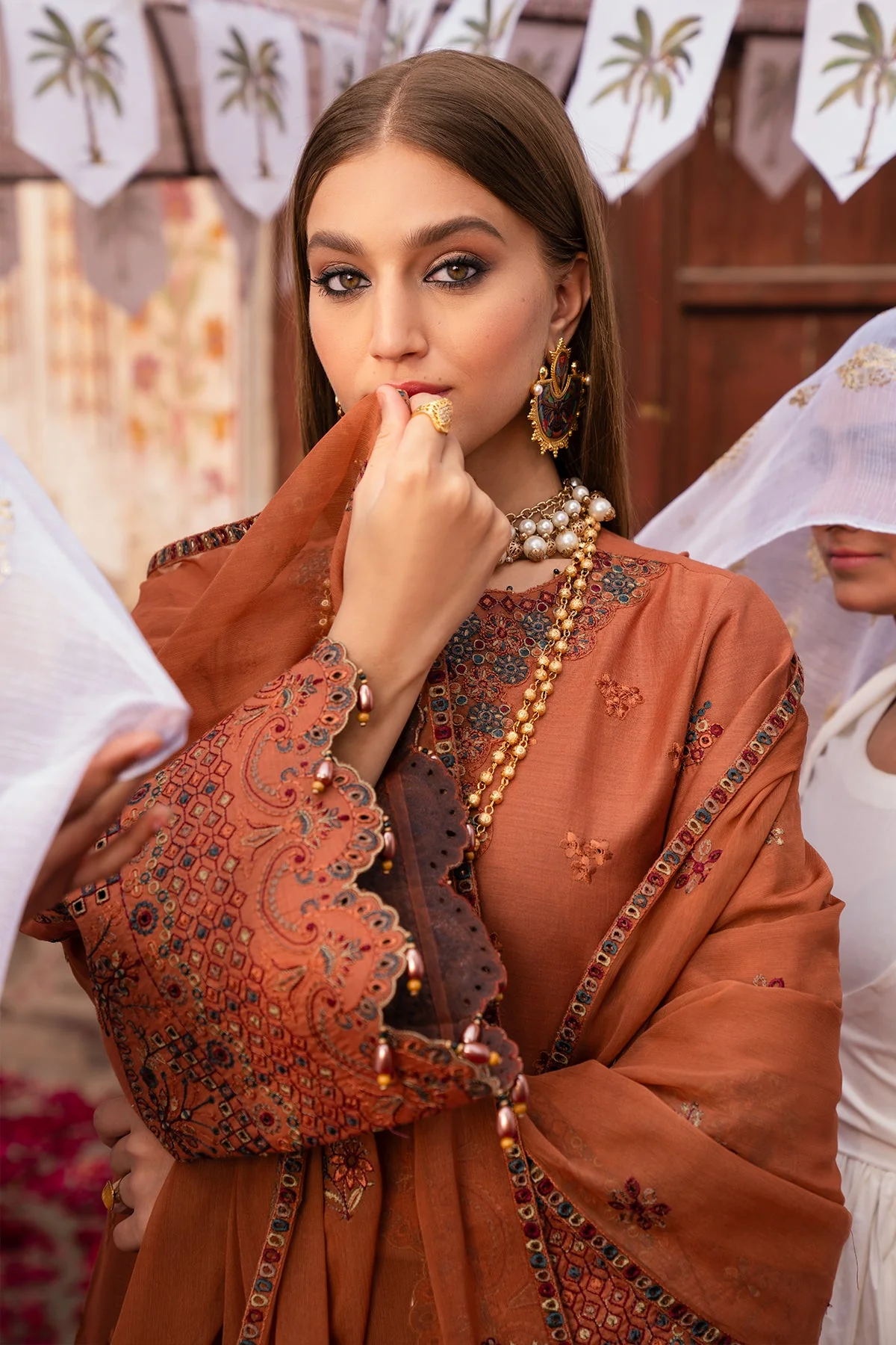 Alizeh Rawayat Luxury Lawn Collection 2024 – Manat - Image 5