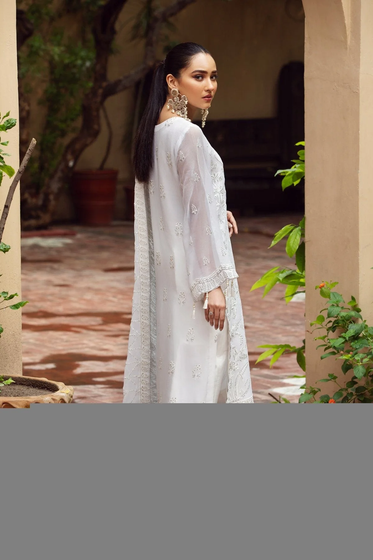 Alizeh Shahtaj Festive Embroidered Chiffon Collection '21 – Shahnoor - Image 9
