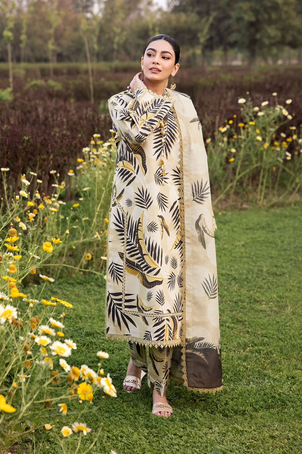Alizeh Sheen Lawn Prints – AF-PL-6014-Daffodil - Image 3