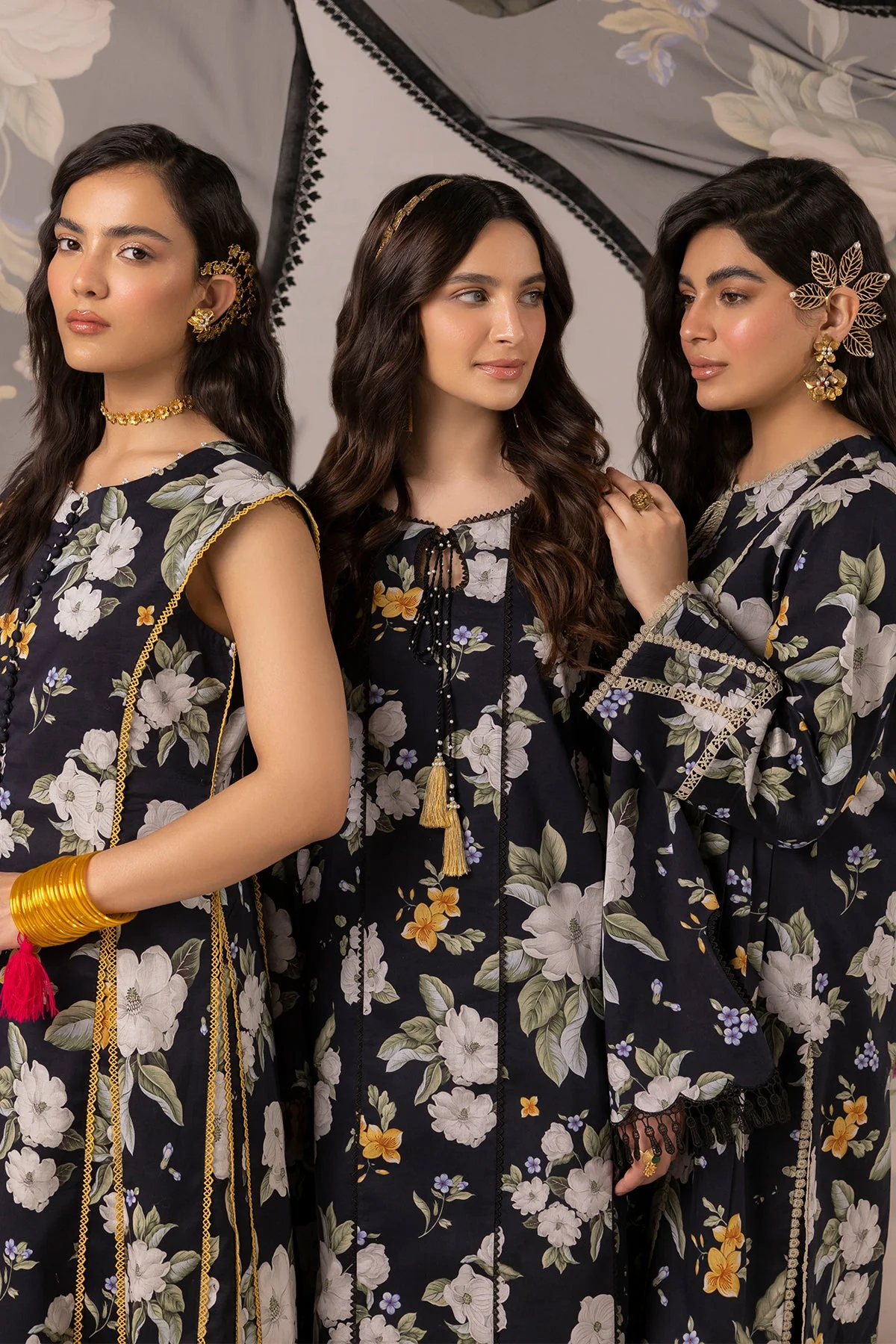 Alizeh Sheen Spring Prints Lawn – FLORA- 3PC SUIT - Image 9