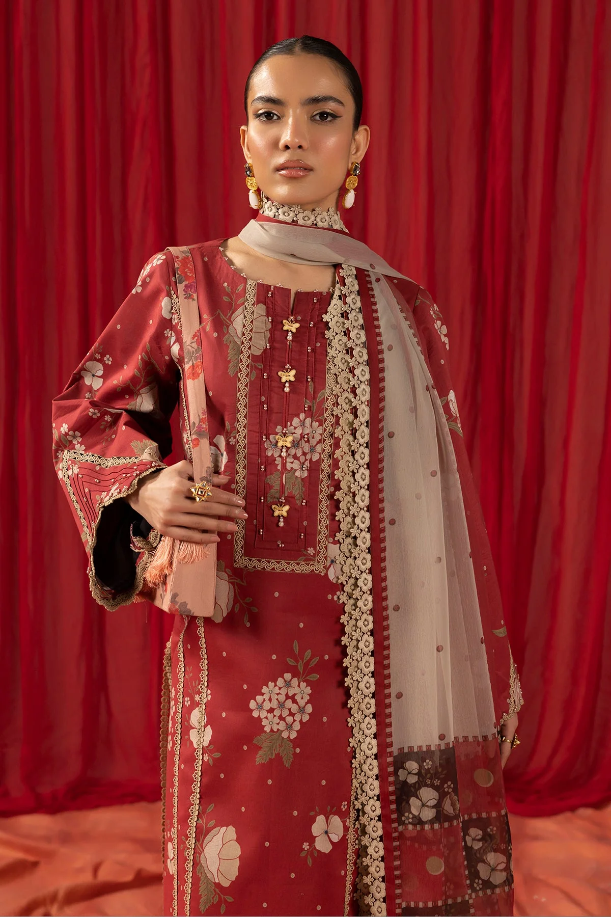 Alizeh Sheen Spring Prints Lawn – RUSSET- 3PC SUIT - Image 4