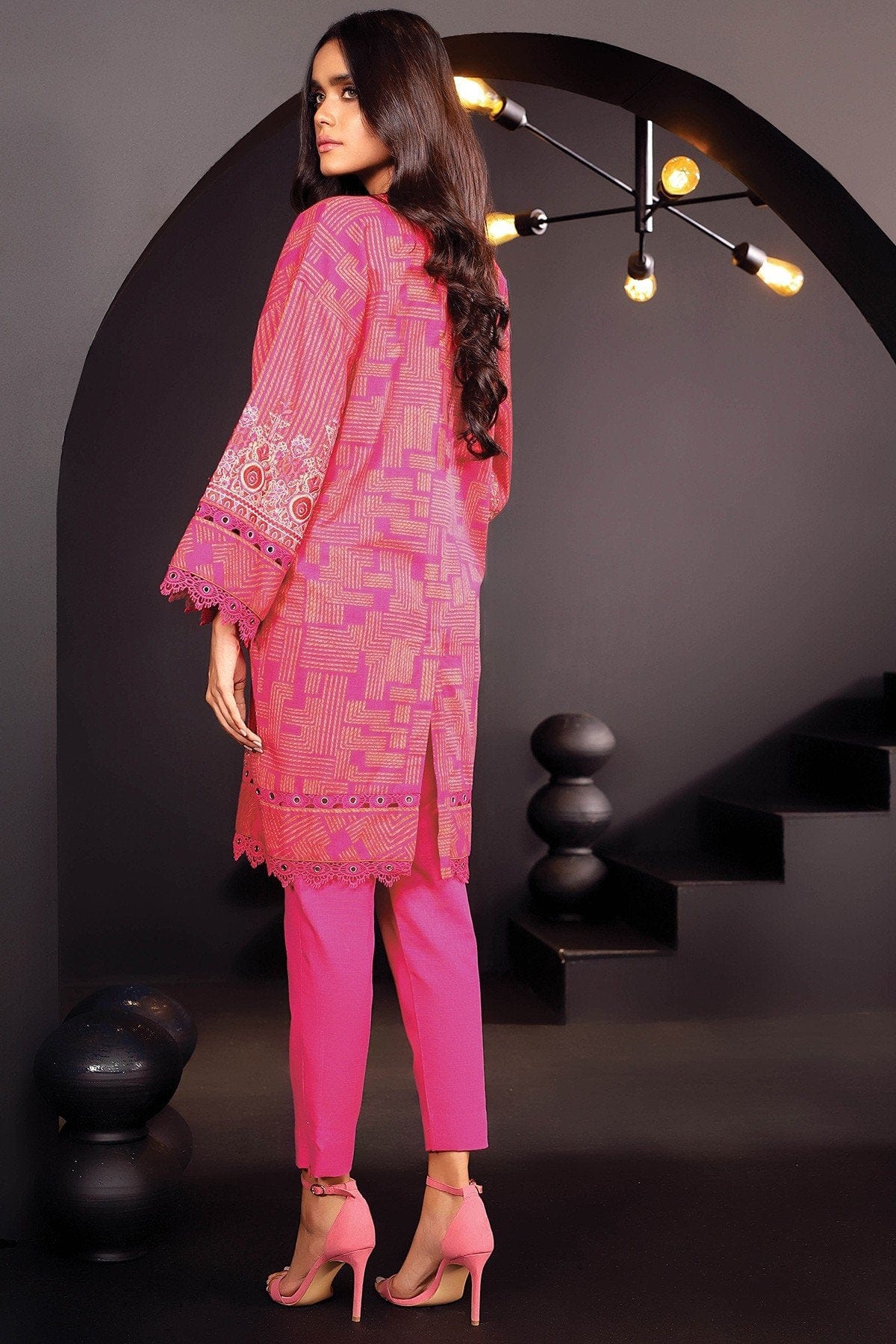 AlKaram Winter Collection โ One Piece Embroidered Khadar shirt โ FW-28.1-20-Pink - Image 4
