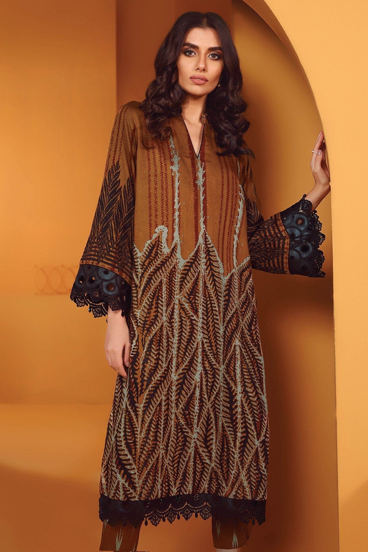 AlKaram Winter Collection โ Two Piece Printed Cotail Suit With Dyed Cotail Viscose Trouser โ FW-25.1-20-Brown - Image 3