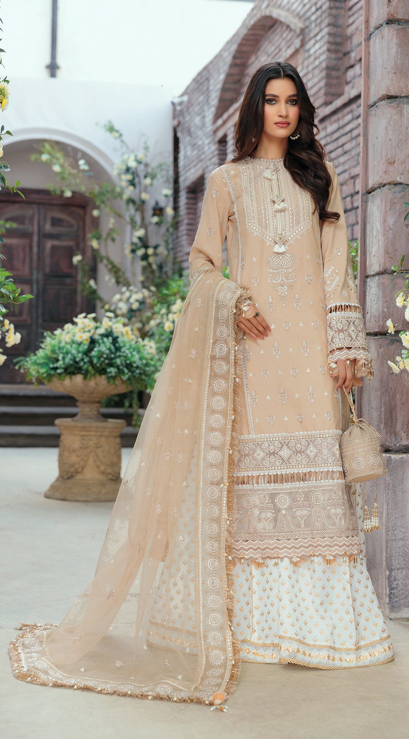 Anaya by Kiran Chaudhry Chikankari Lawn Collection 2022 – FAREENA - Image 3