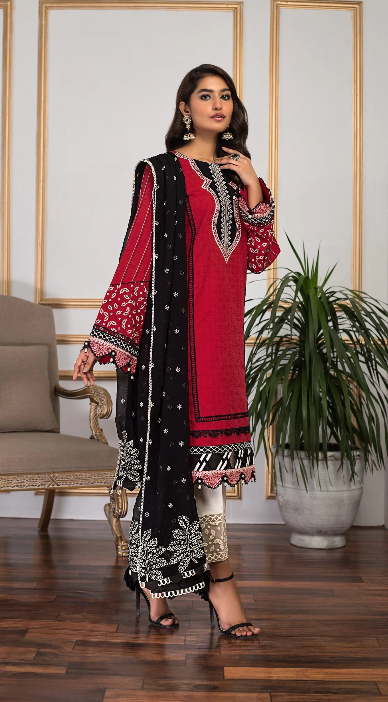 Anaya by Kiran Chaudhry · Ethnicity Lawn Collection 2022 – Aiza