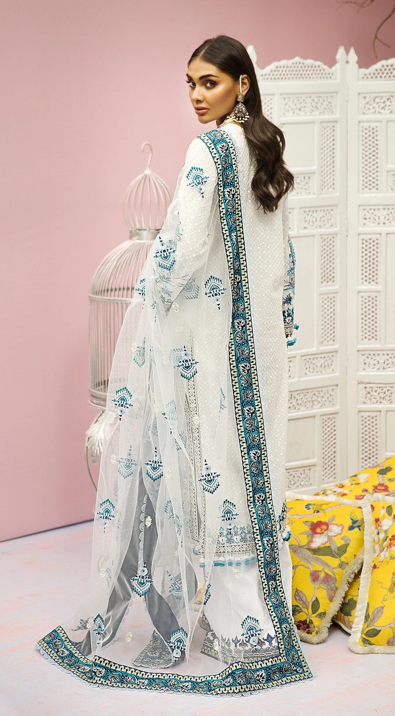 Anaya x Kamiar Rokni Festive Luxury Lawn Collection '21 – ESFIR - Image 4