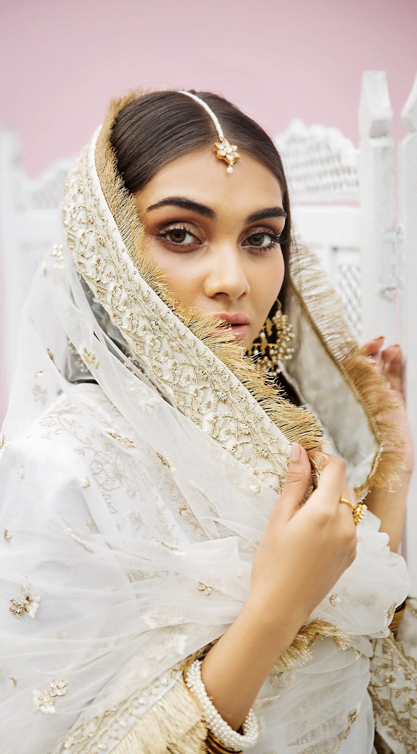 Anaya x Kamiar Rokni Festive Luxury Lawn Collection '21 – ROSHANAY - Image 4